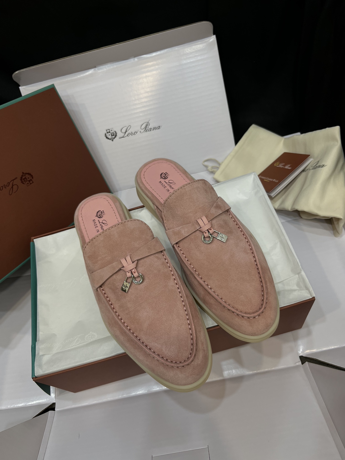 Compre a primeira réplica de cópia
 Loro Piana Sapatos Meio Chinelos