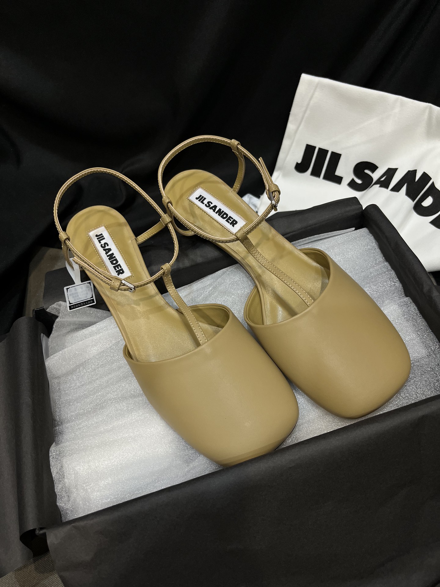 Jil Sander Sapatos Sandálias Alta qualidade da mais alta qualidade
 Couro genuíno Pele de cordeiro carneiro Colecção Primavera/Verão