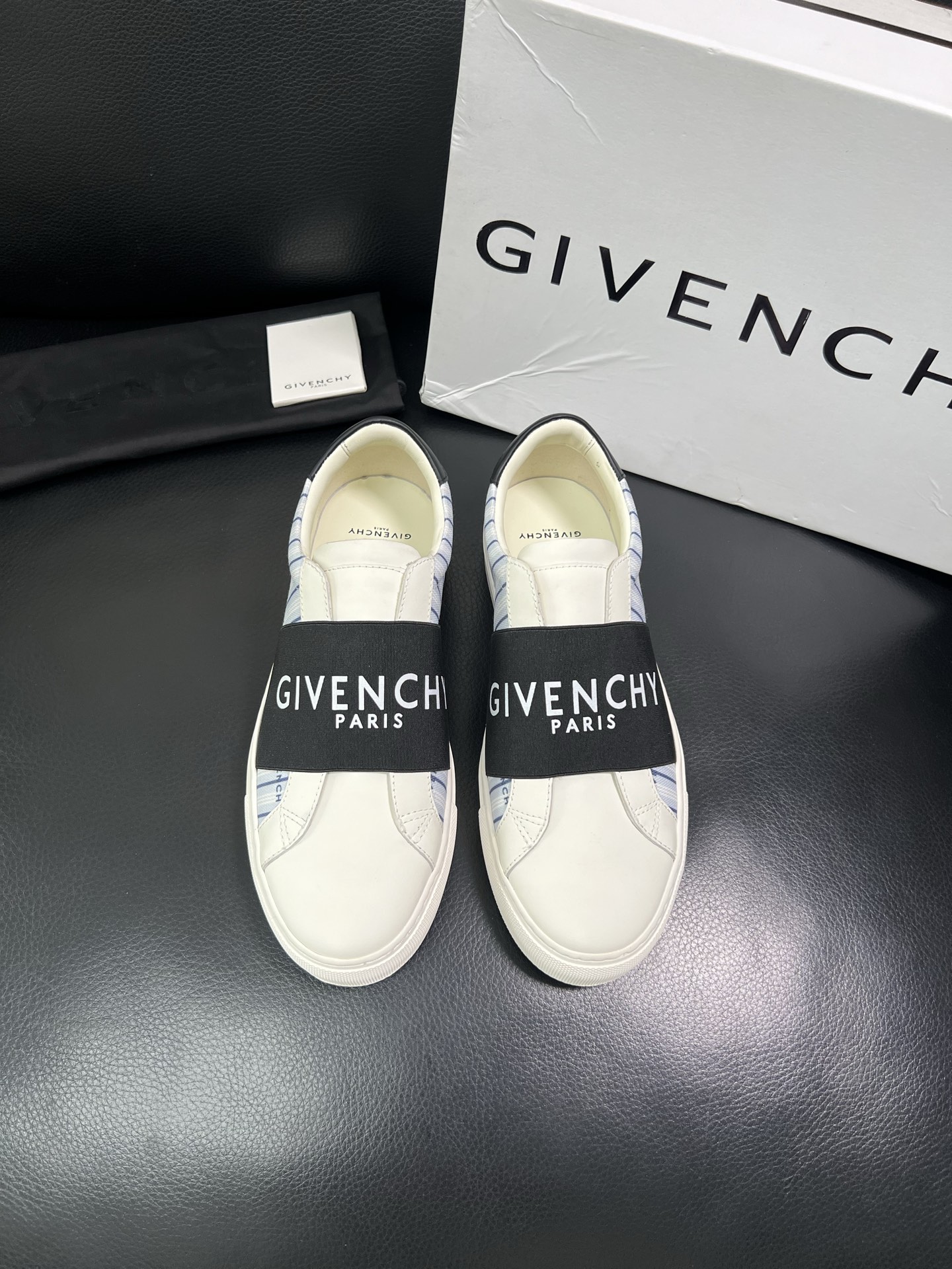 Givenchy 高品质 顶级工艺品 纪梵希 专柜同步原厂配置，意大利进口牛皮搭配网布面料，全鞋配件私模