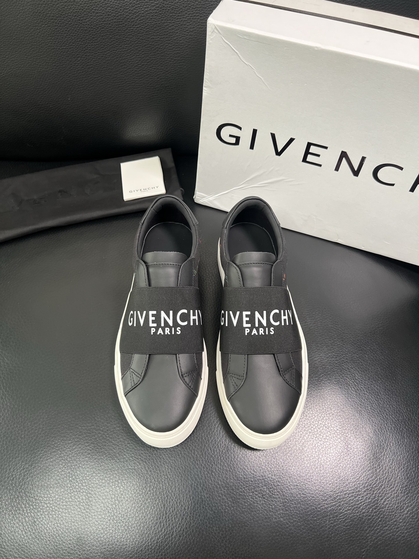 Givenchy 高品质 顶级工艺品 纪梵希 专柜同步原厂配置，意大利进口牛皮搭配网布面料，全鞋配件私模