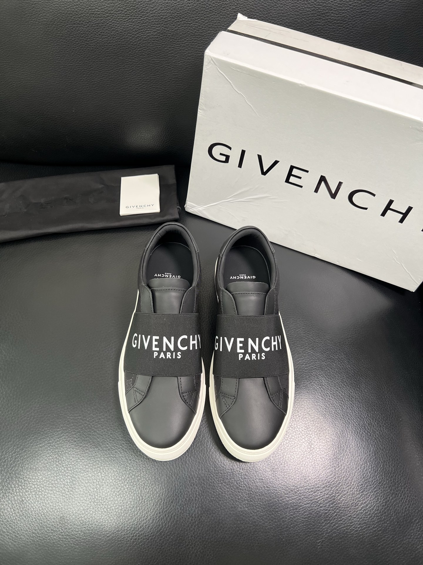 Givenchy 高品质 顶级工艺品 纪梵希 专柜同步原厂配置，意大利进口牛皮搭配网布面料，全鞋配件私模