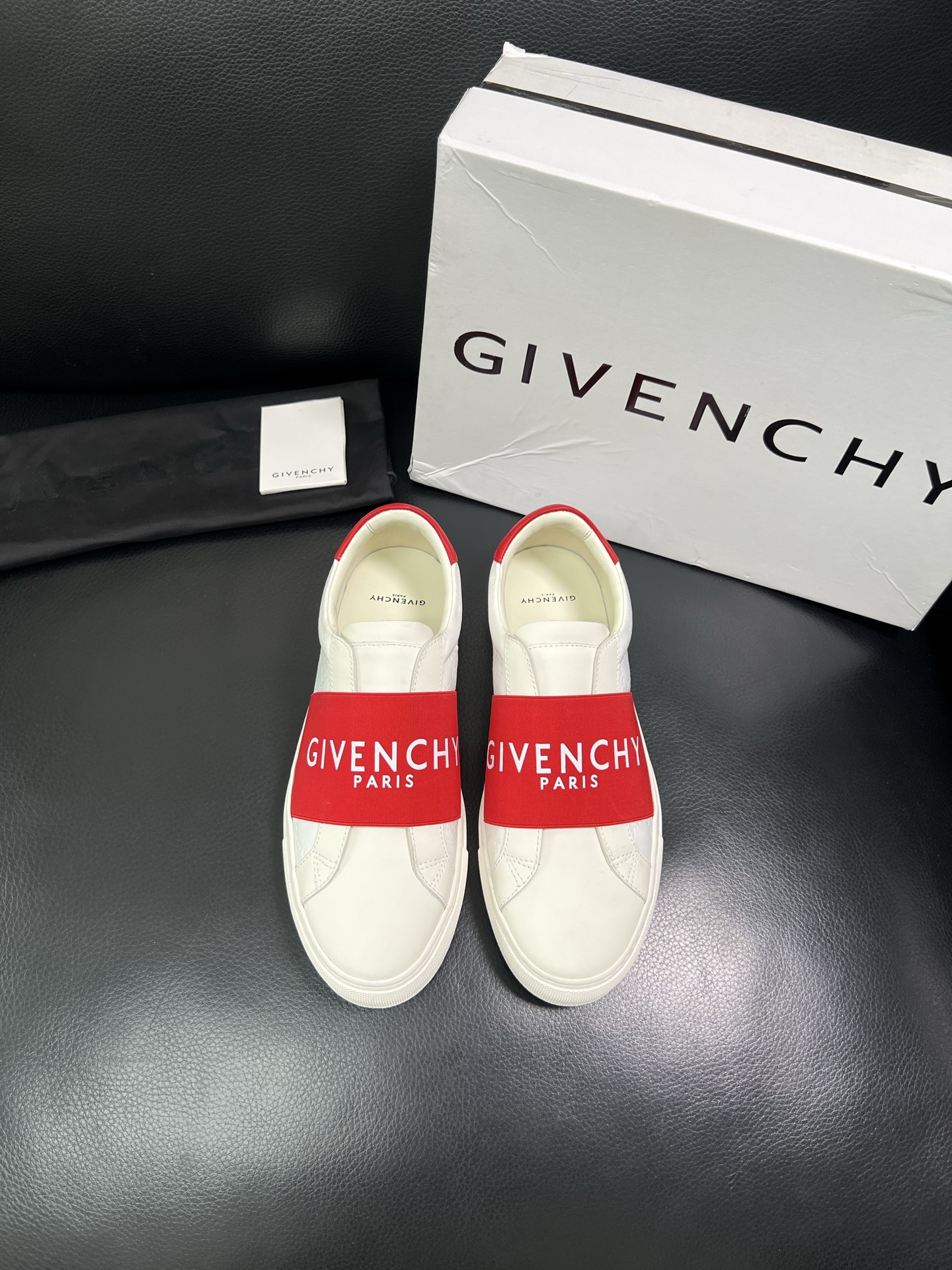 Givenchy 高品质 顶级工艺品 纪梵希 专柜同步原厂配置，意大利进口牛皮搭配网布面料，全鞋配件私模