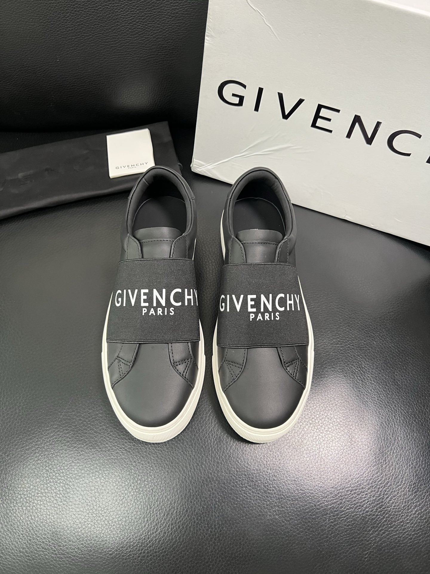 Givenchy 高品质 顶级工艺品 纪梵希 专柜同步原厂配置，意大利进口牛皮搭配网布面料，全鞋配件私模