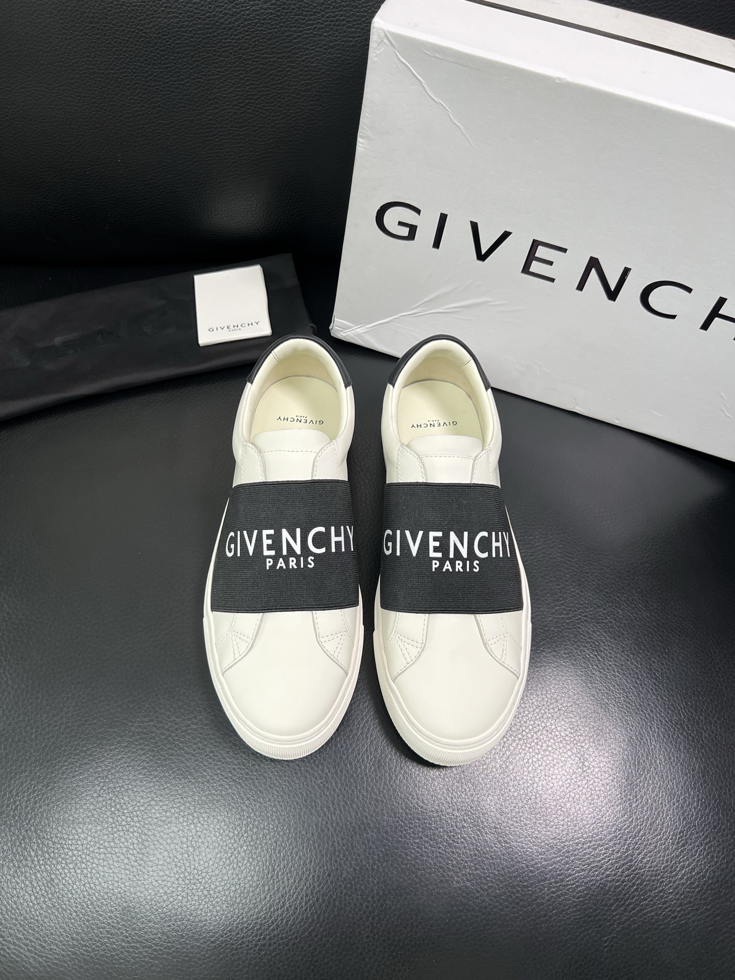 Givenchy 高品质 顶级工艺品 纪梵希 专柜同步原厂配置，意大利进口牛皮搭配网布面料，全鞋配件私模