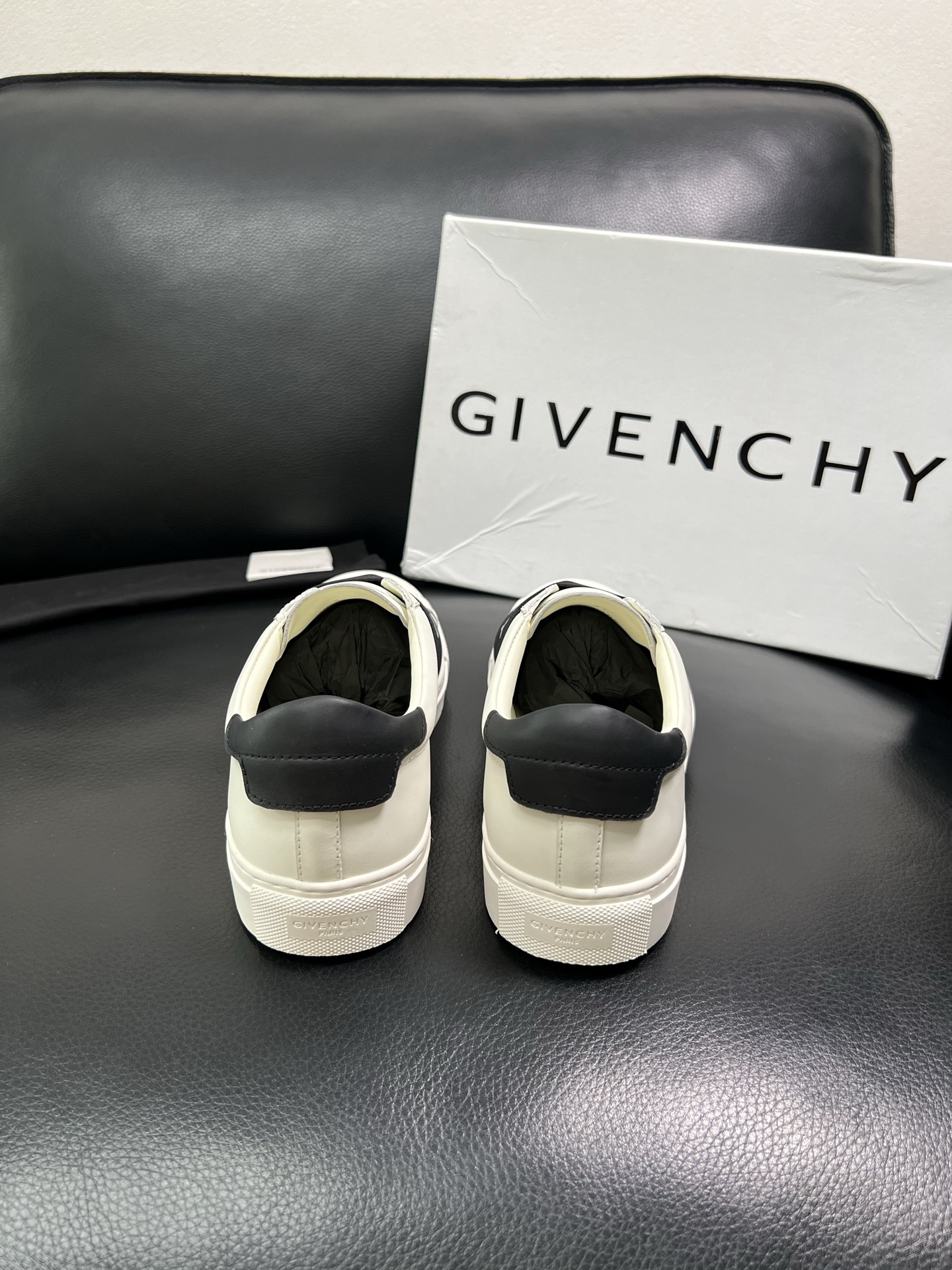 Givenchy 高品质 顶级工艺品 纪梵希 专柜同步原厂配置，意大利进口牛皮搭配网布面料，全鞋配件私模