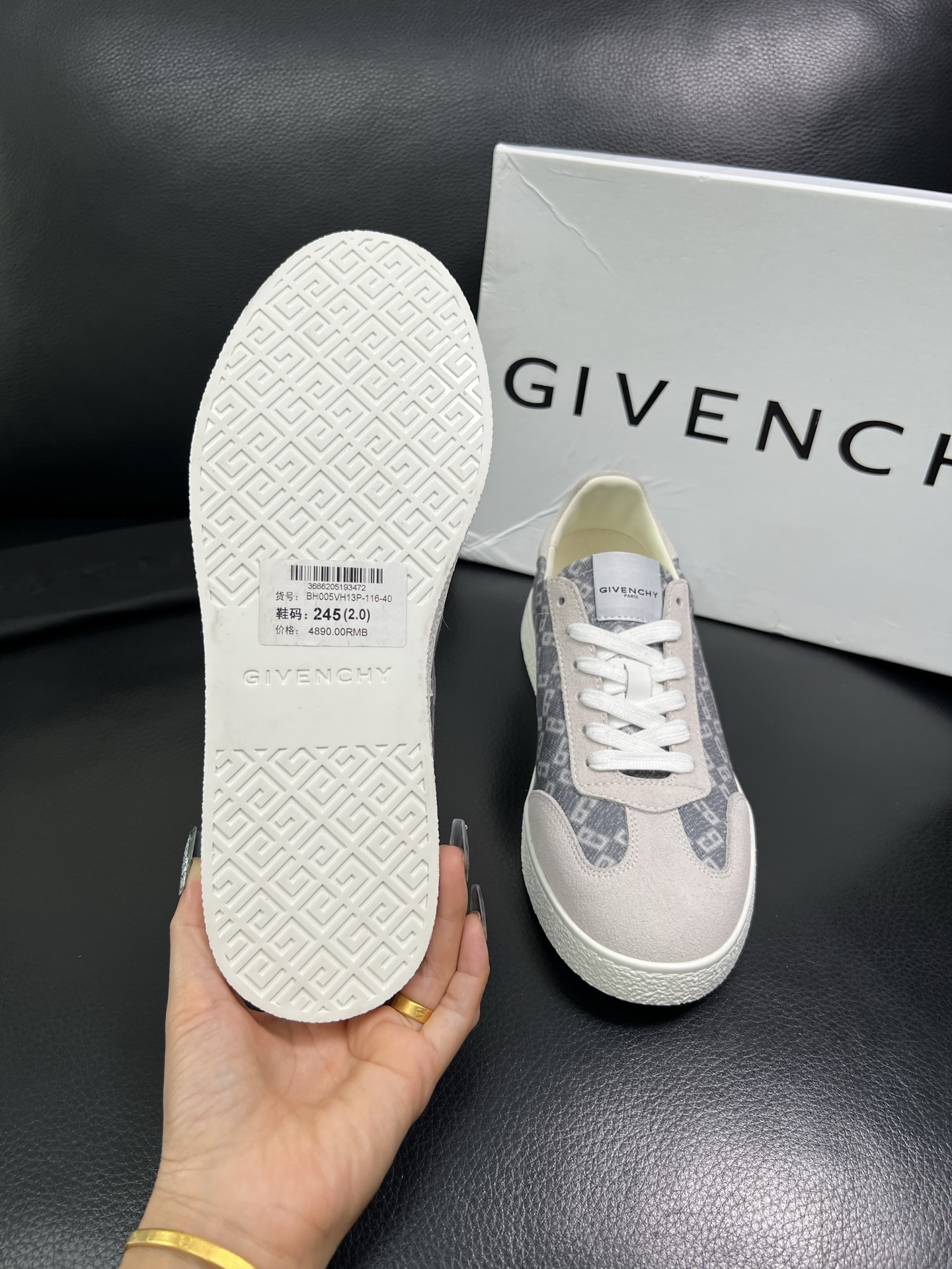 Givenchy 高品质 顶级工艺品 纪梵希 专柜同步原厂配置，意大利进口牛皮搭配网布面料，全鞋配件私模