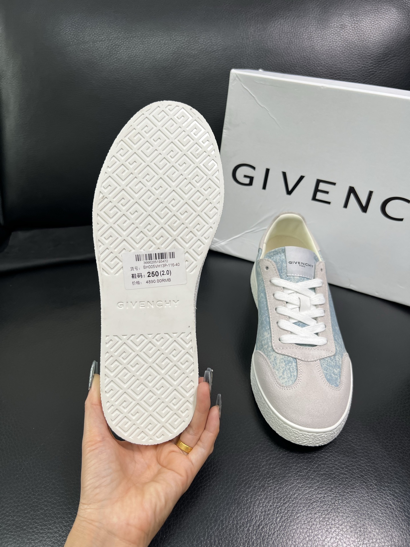 Givenchy 高品质 顶级工艺品 纪梵希 专柜同步原厂配置，意大利进口牛皮搭配网布面料，全鞋配件私模