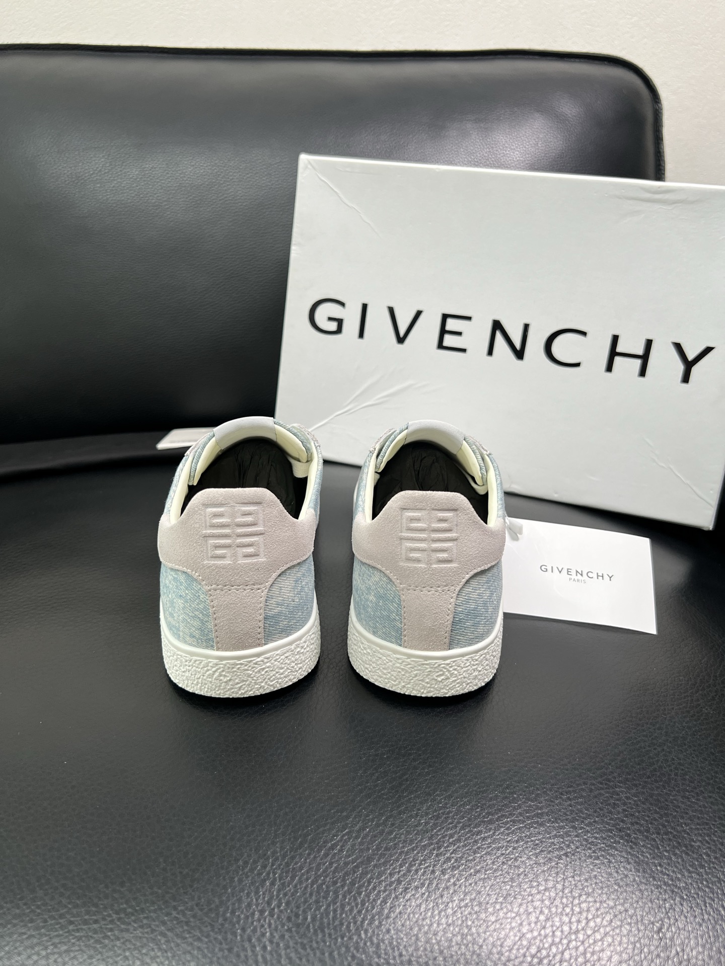Givenchy 高品质 顶级工艺品 纪梵希 专柜同步原厂配置，意大利进口牛皮搭配网布面料，全鞋配件私模