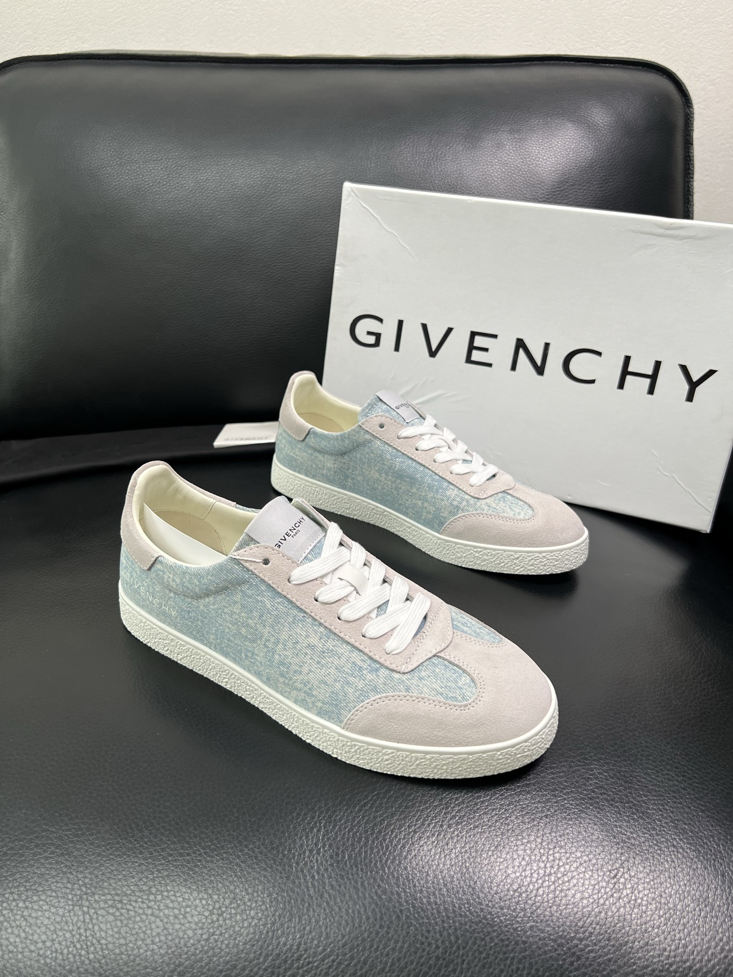 Givenchy 高品质 顶级工艺品 纪梵希 专柜同步原厂配置，意大利进口牛皮搭配网布面料，全鞋配件私模