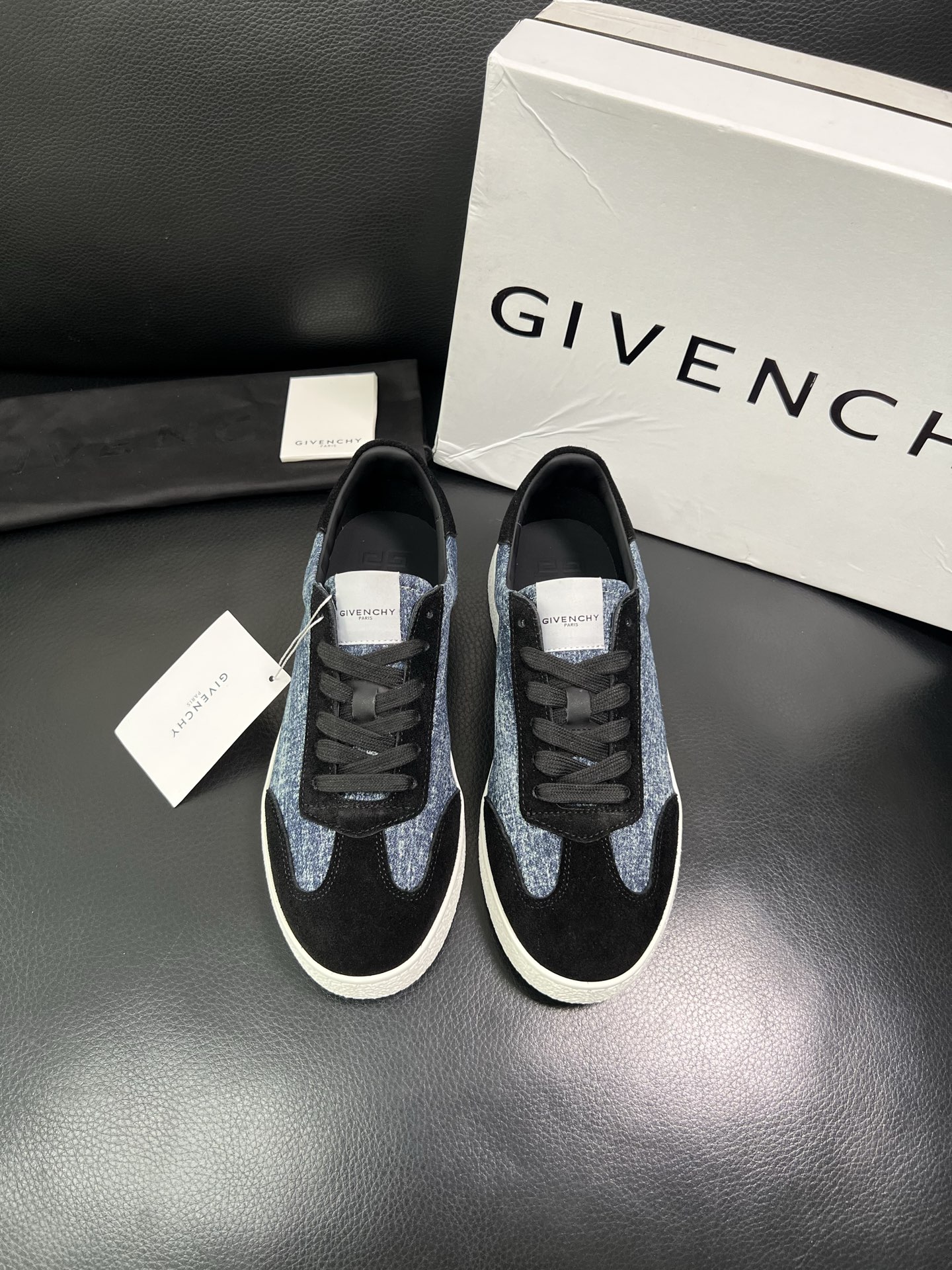 Givenchy 高品质 顶级工艺品 纪梵希 专柜同步原厂配置，意大利进口牛皮搭配网布面料，全鞋配件私模