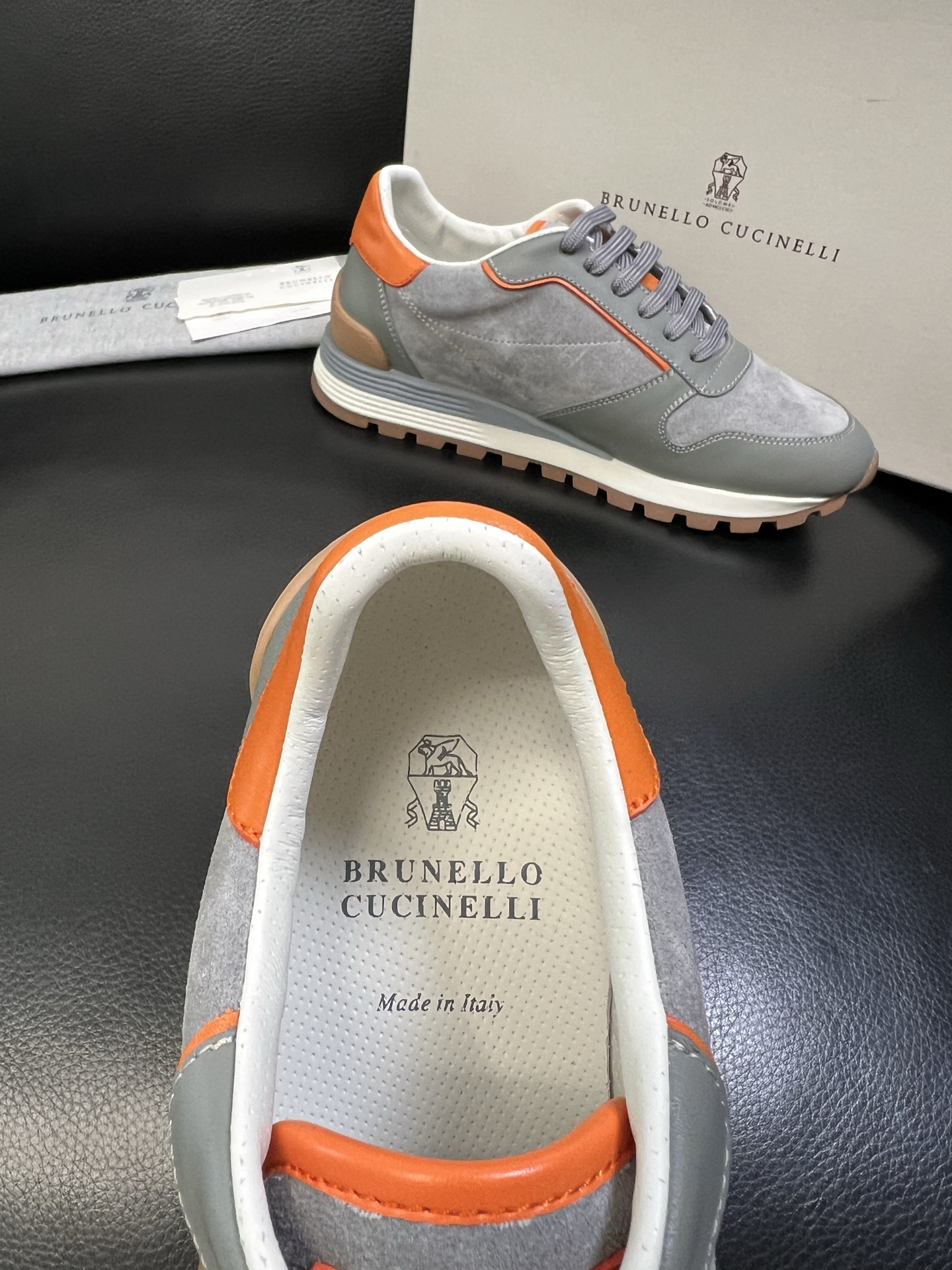 Brunello Cucinelli 高品质 顶级工艺品 BC 专柜同步原厂配置，意大利进口牛皮面料牛内