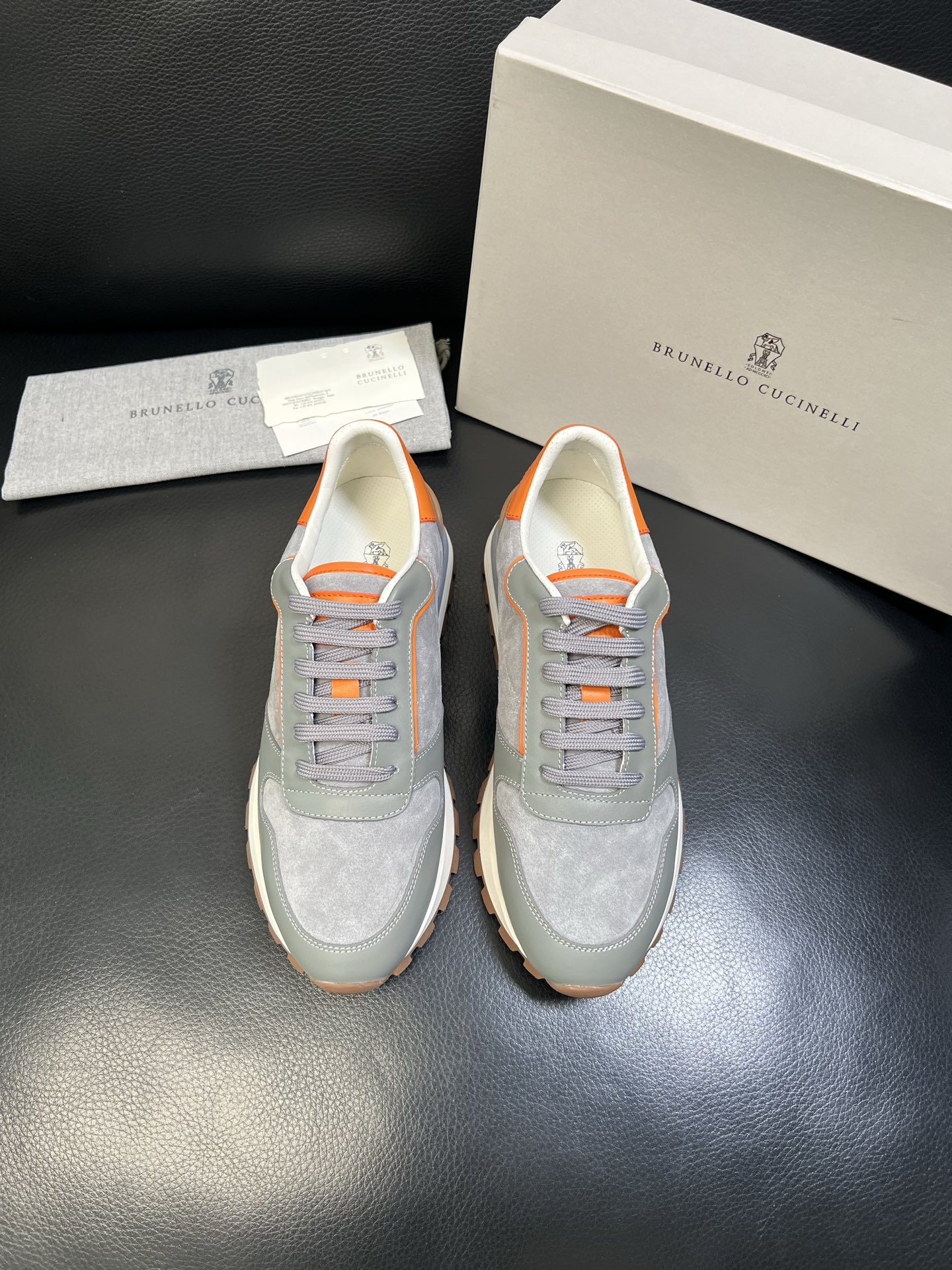 Brunello Cucinelli 高品质 顶级工艺品 BC 专柜同步原厂配置，意大利进口牛皮面料牛内