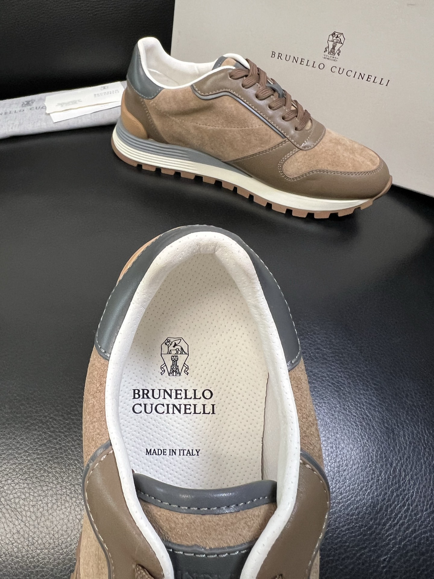 Brunello Cucinelli 高品质 顶级工艺品 BC 专柜同步原厂配置，意大利进口牛皮面料牛内