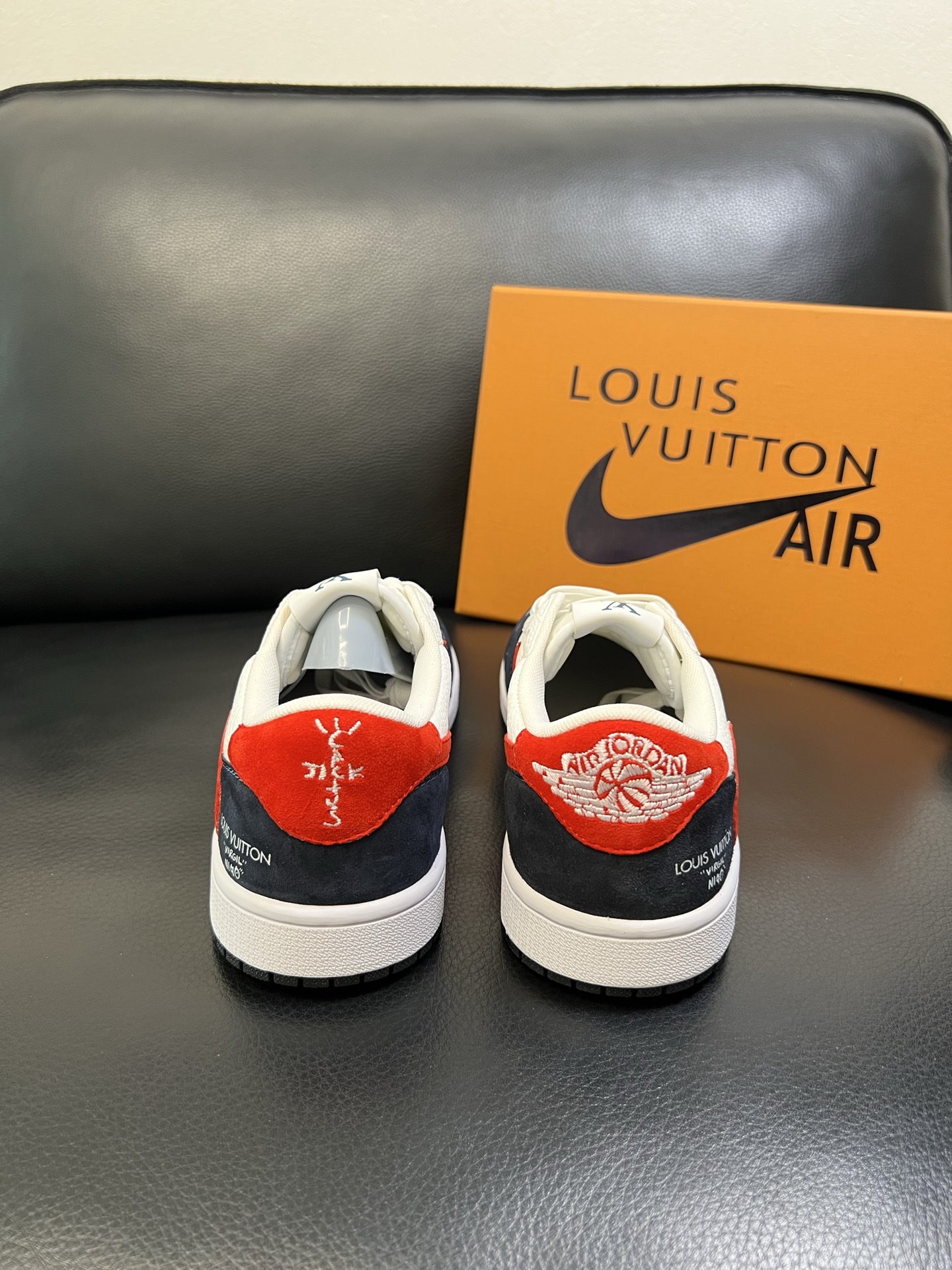 Lv联名nike 高品质 顶级工艺品 路易威登联名，专柜同步，鞋面意大利进口，高品质拼接缤纷色彩复杂工艺
