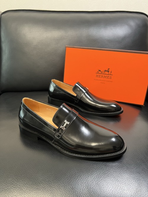 Hermes Men's Black Leather Loafers with Signature Buckle - Size 39-44 1 Hermes Men's Black Leather Loafers with Signature Buckle - Size 39-44