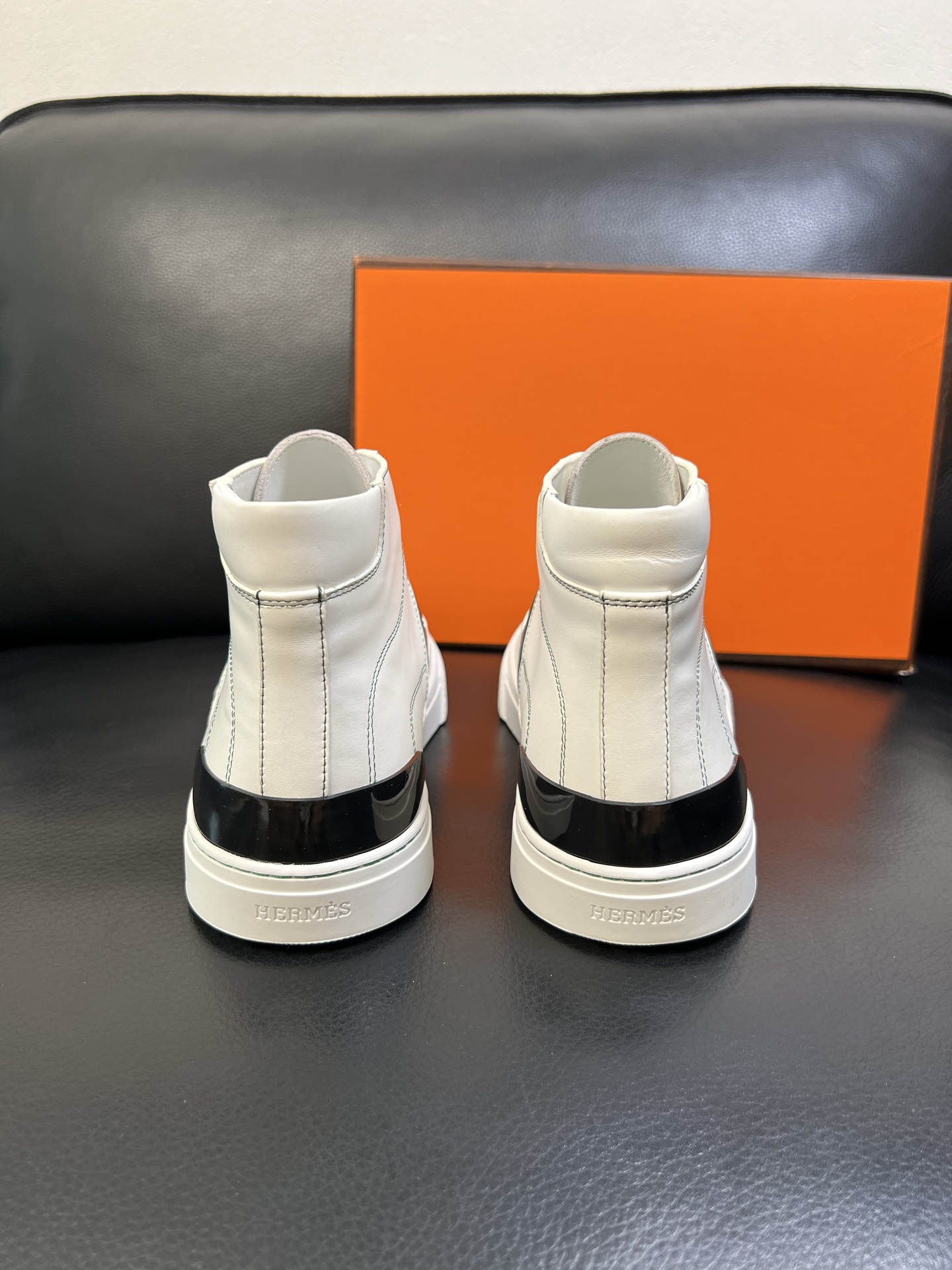 Hermes 高品质 顶级代购 爱马仕 专柜同步发售原厂配置，意大利进口原版牛皮面料，高品质拼接工艺，全