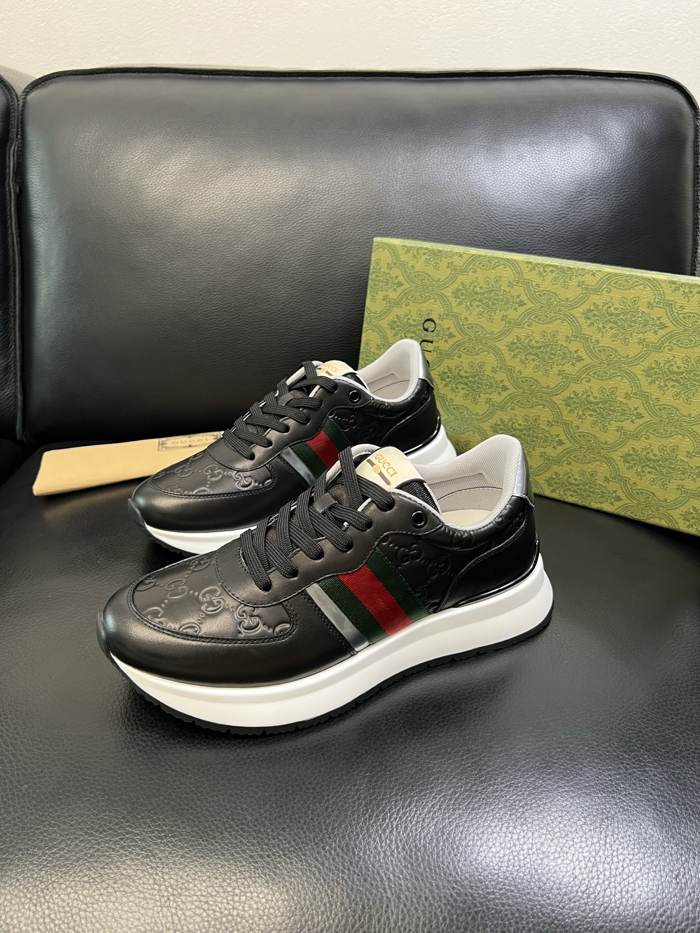 Gucci 高品质 顶级工艺品 古奇 专柜新款原厂配置，意大利进口牛皮搭配印花面料，进口牛皮内里垫，透气