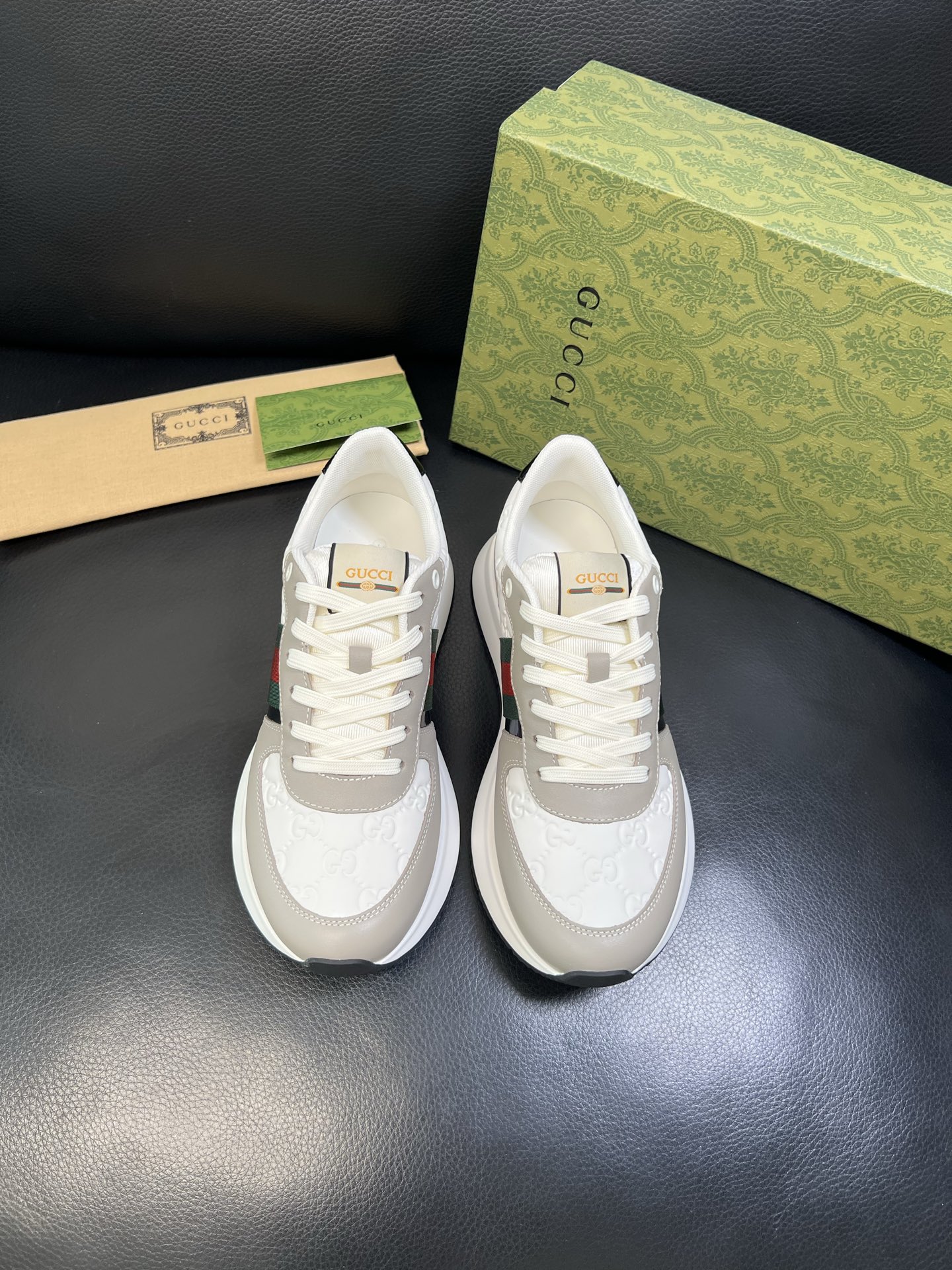 Gucci 高品质 顶级工艺品 古奇 专柜新款原厂配置，意大利进口牛皮搭配印花面料，进口牛皮内里垫，透气