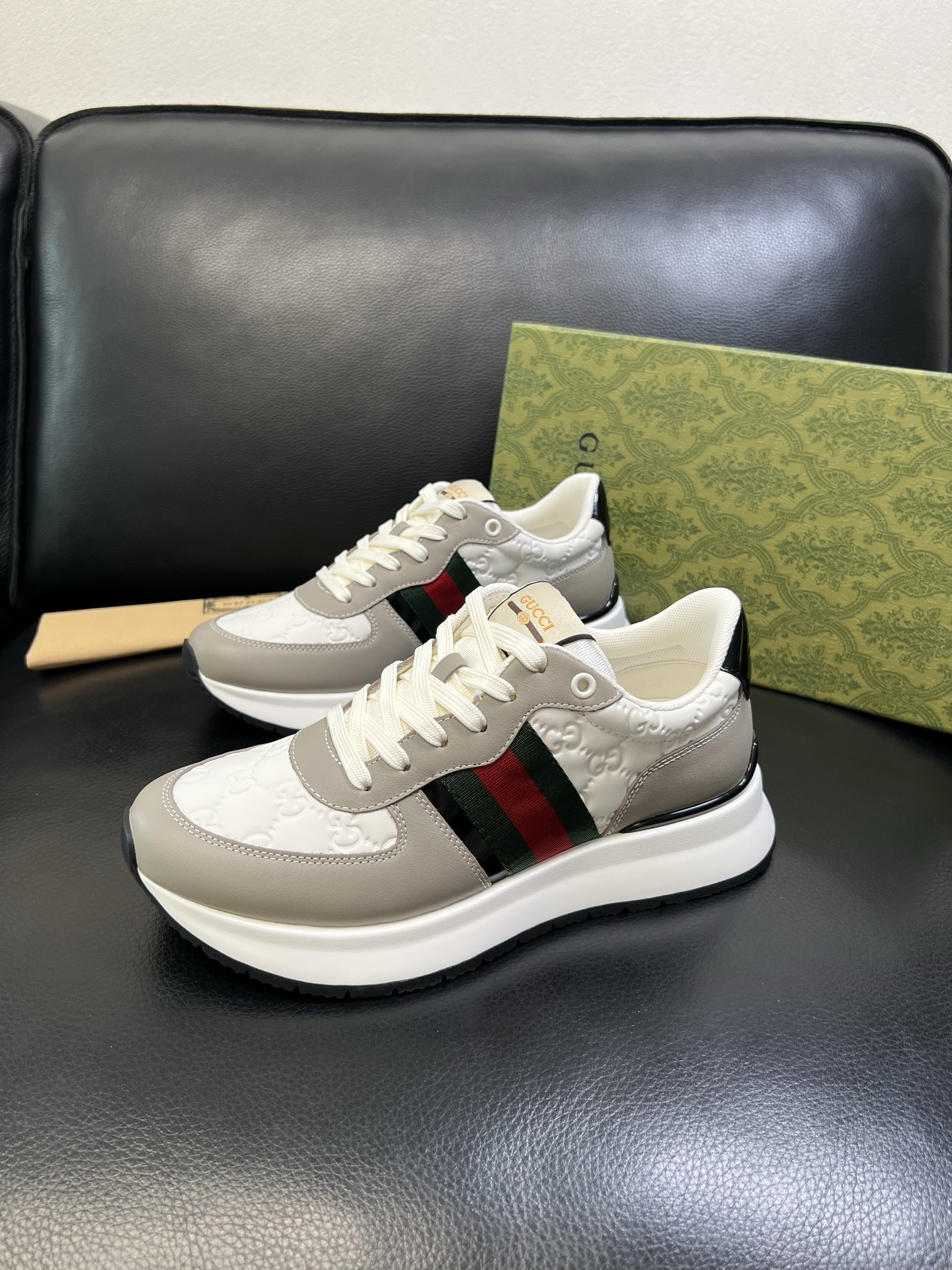 Gucci 高品质 顶级工艺品 古奇 专柜新款原厂配置，意大利进口牛皮搭配印花面料，进口牛皮内里垫，透气