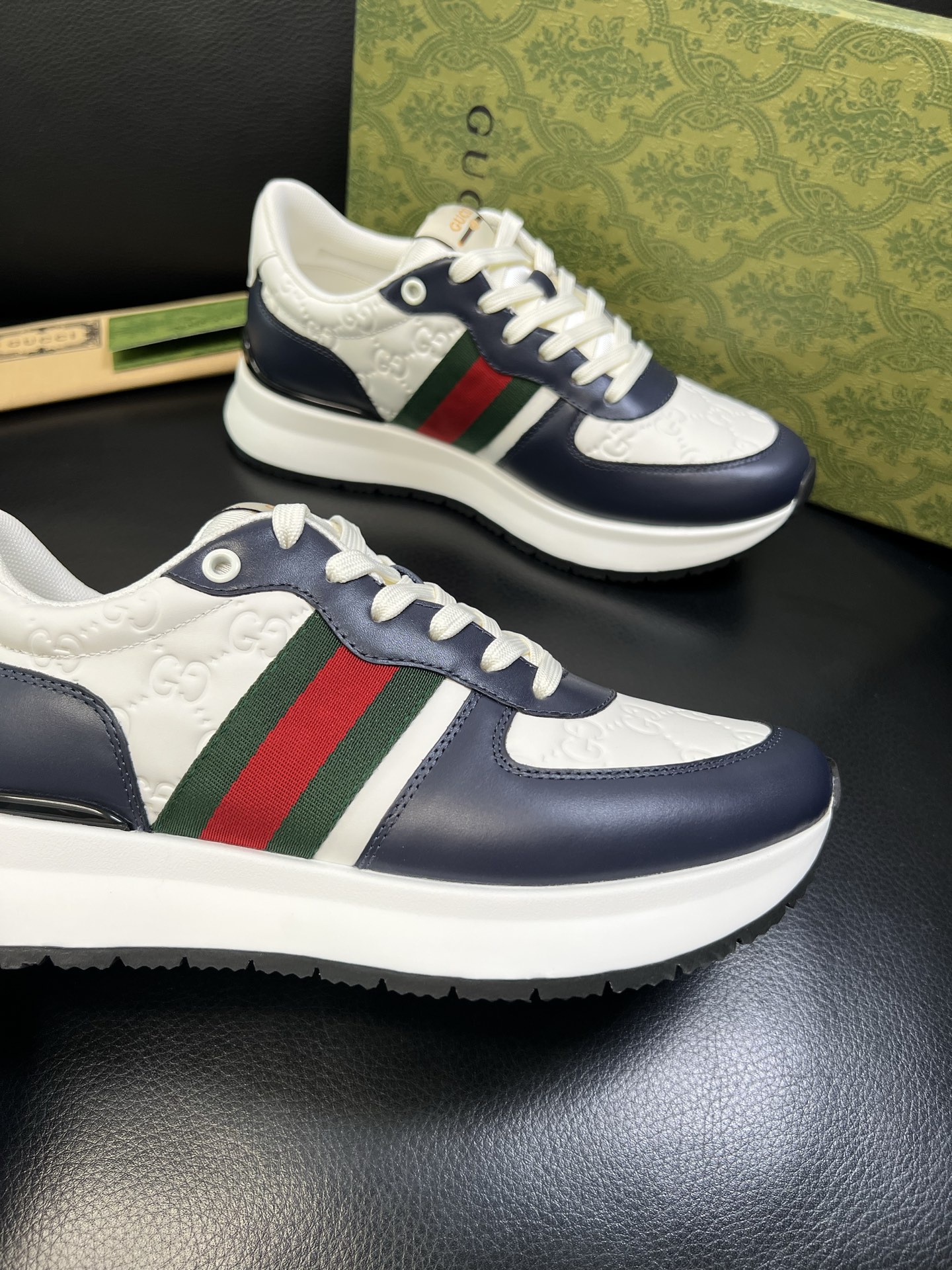 Gucci 高品质 顶级工艺品 古奇 专柜新款原厂配置，意大利进口牛皮搭配印花面料，进口牛皮内里垫，透气