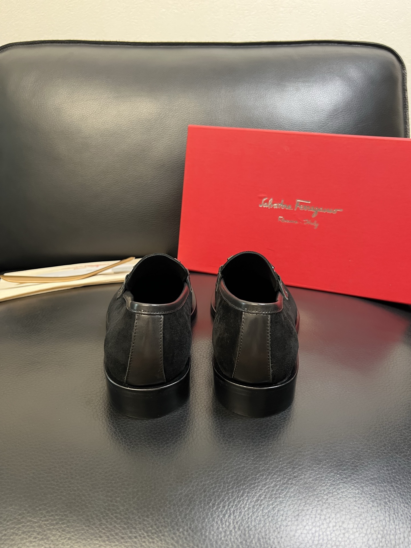 Ferragamo 高品质 顶级工艺品 菲拉格慕 专柜同步发售原厂配置，意大利进口原版牛皮，进口水染牛里