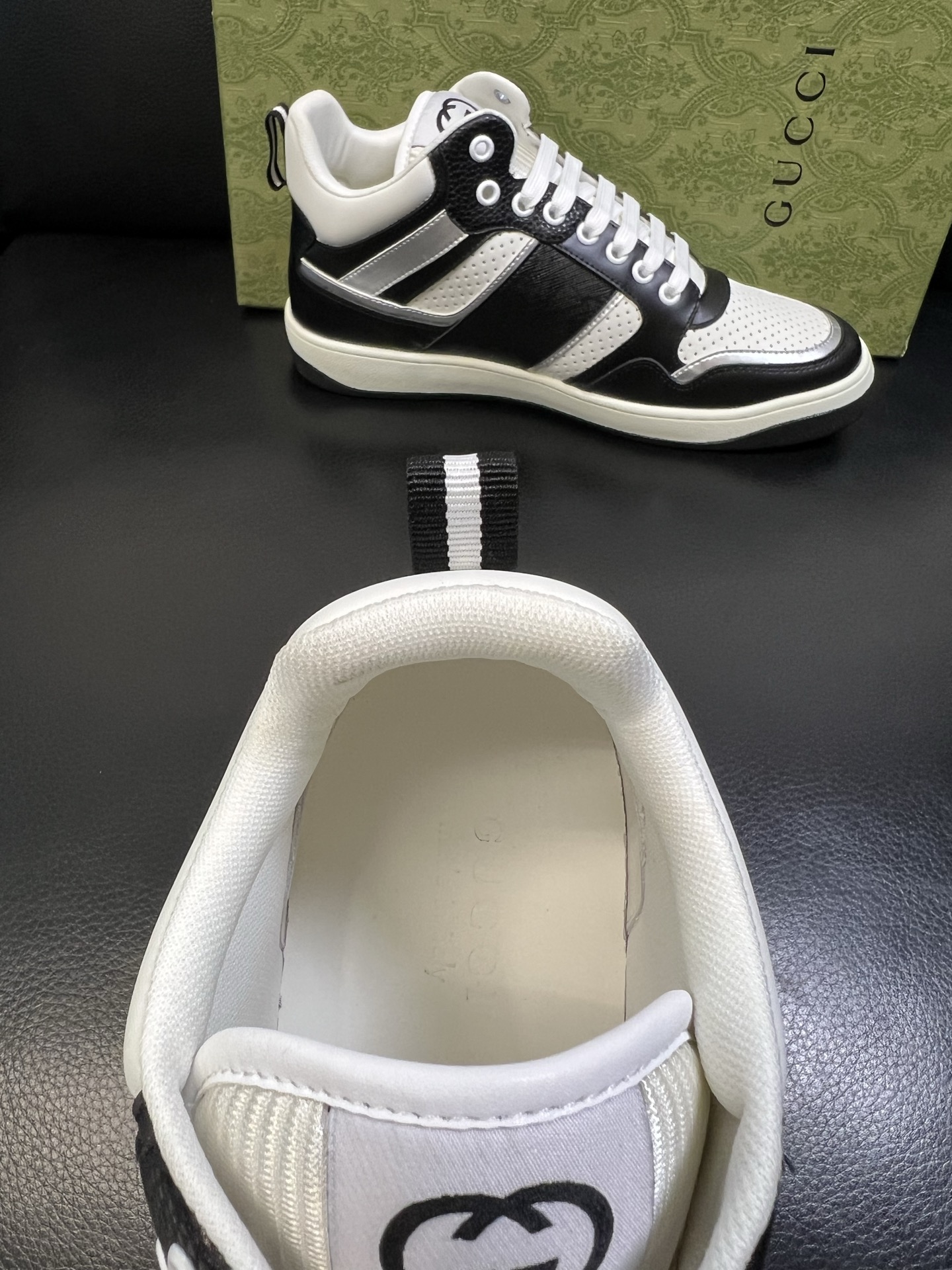 Gucci 高品质 顶级工艺品 古奇 专柜新款原厂配置，意大利进口牛皮搭配印花面料，进口牛皮内里垫，透气