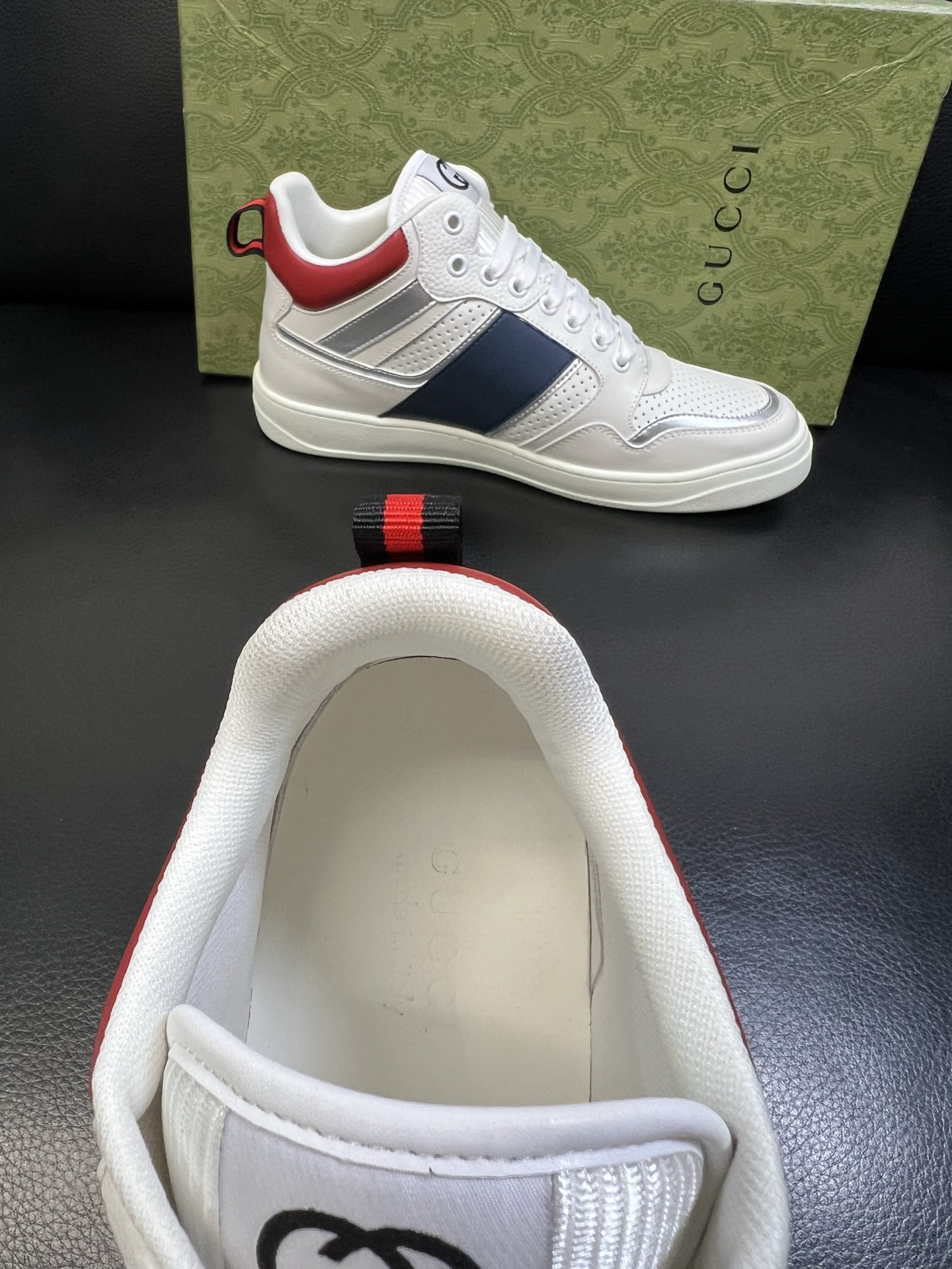 Gucci 高品质 顶级工艺品 古奇 专柜新款原厂配置，意大利进口牛皮搭配印花面料，进口牛皮内里垫，透气