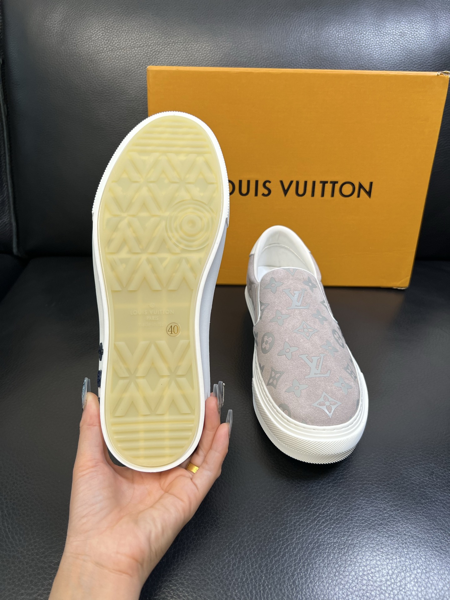 Lv 高品质 顶级工艺品 路易威登，运动板鞋专柜同步，鞋面意大利进口，高品质拼接缤纷色彩复杂工艺品，进口