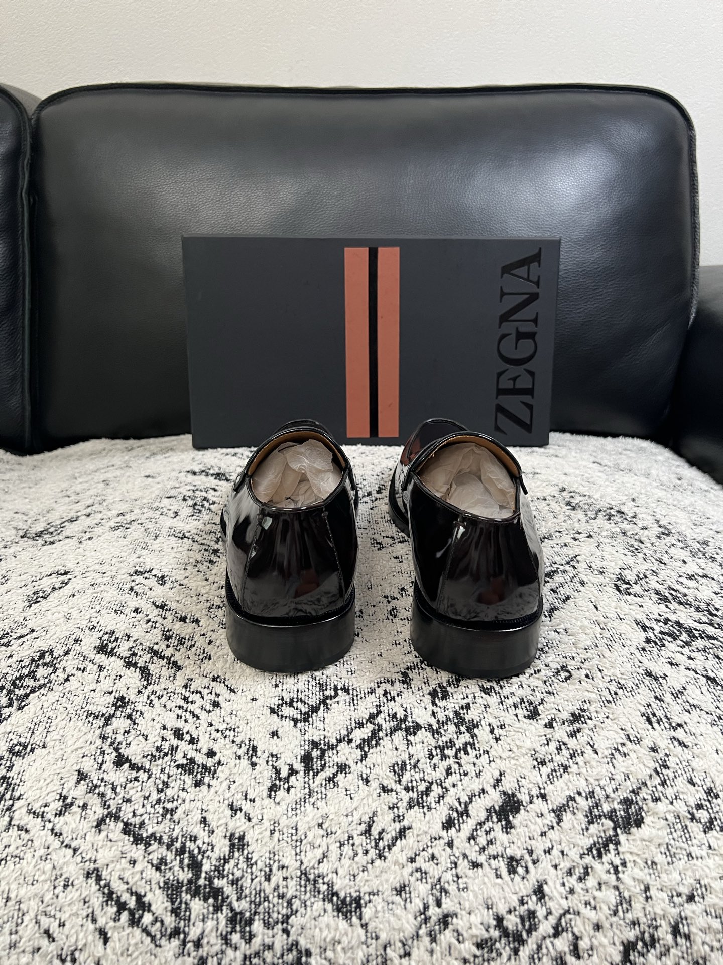 Zegna  高品质  顶级工艺品  杰尼亚  皮鞋专柜新款原厂配置，意大利进口牛皮面料，进口牛里垫，透气舒适，鞋底：原