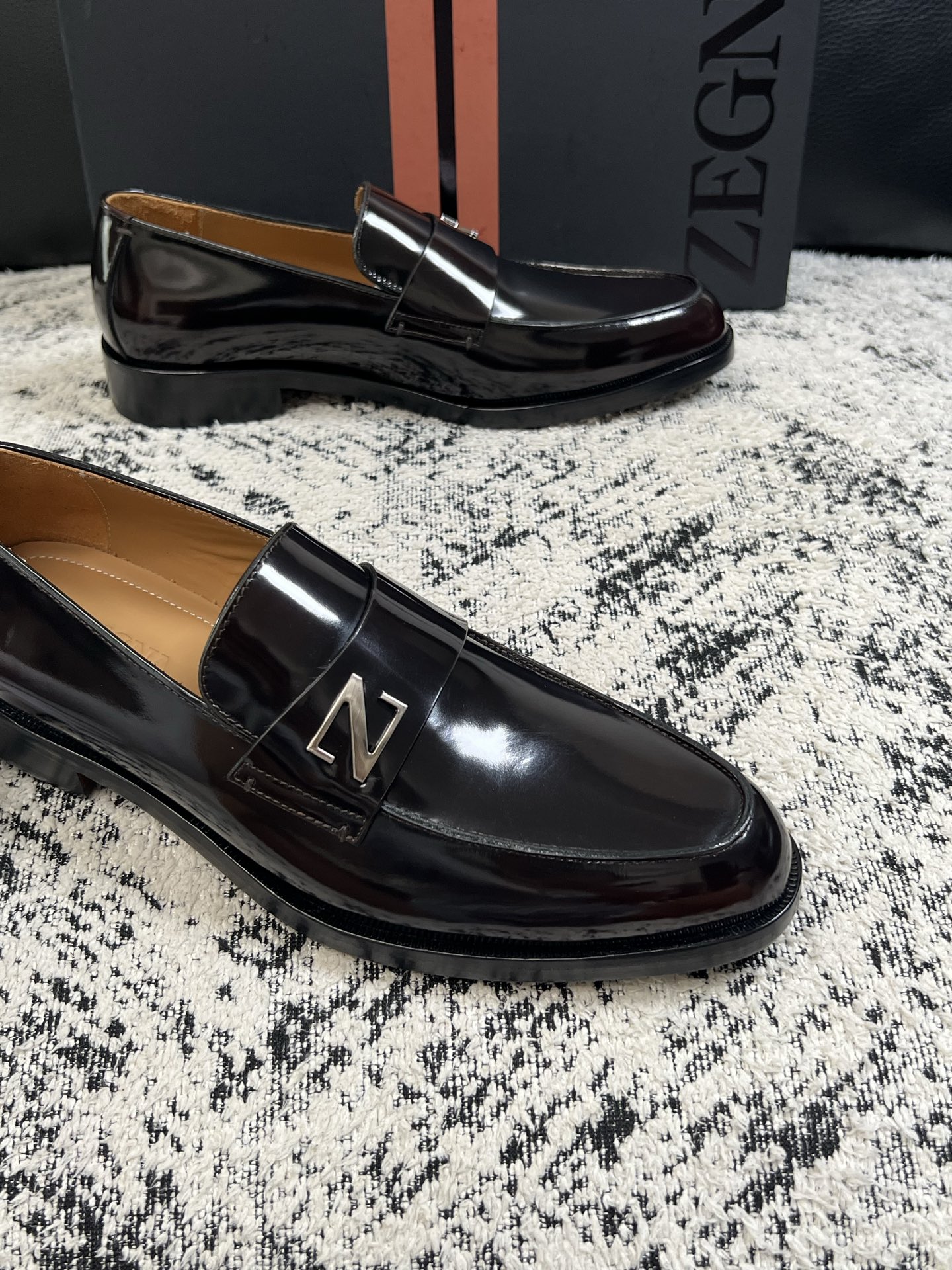 Zegna  高品质  顶级工艺品  杰尼亚  皮鞋专柜新款原厂配置，意大利进口牛皮面料，进口牛里垫，透气舒适，鞋底：原
