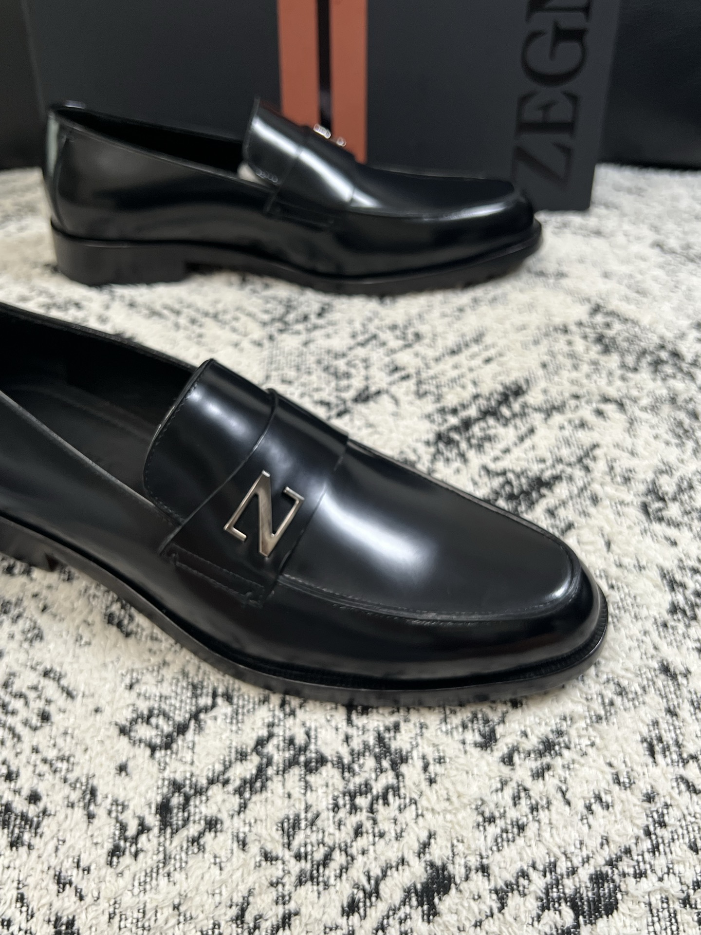 Zegna  高品质  顶级工艺品  杰尼亚  皮鞋专柜新款原厂配置，意大利进口牛皮面料，进口牛里垫，透气舒适，鞋底：原