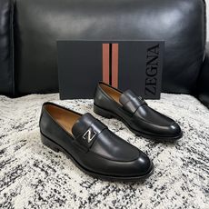 Zegna 高品质 顶级工艺品 杰尼亚 皮鞋专柜新款原厂配置,意大利进口牛皮面料,进口牛里垫,透气舒适,鞋底:原 Zegna 高品质 顶级工艺品 杰尼亚 皮鞋专柜新款原厂配置,意大利进口牛皮面料,进口牛里垫,透气舒适,鞋底:原