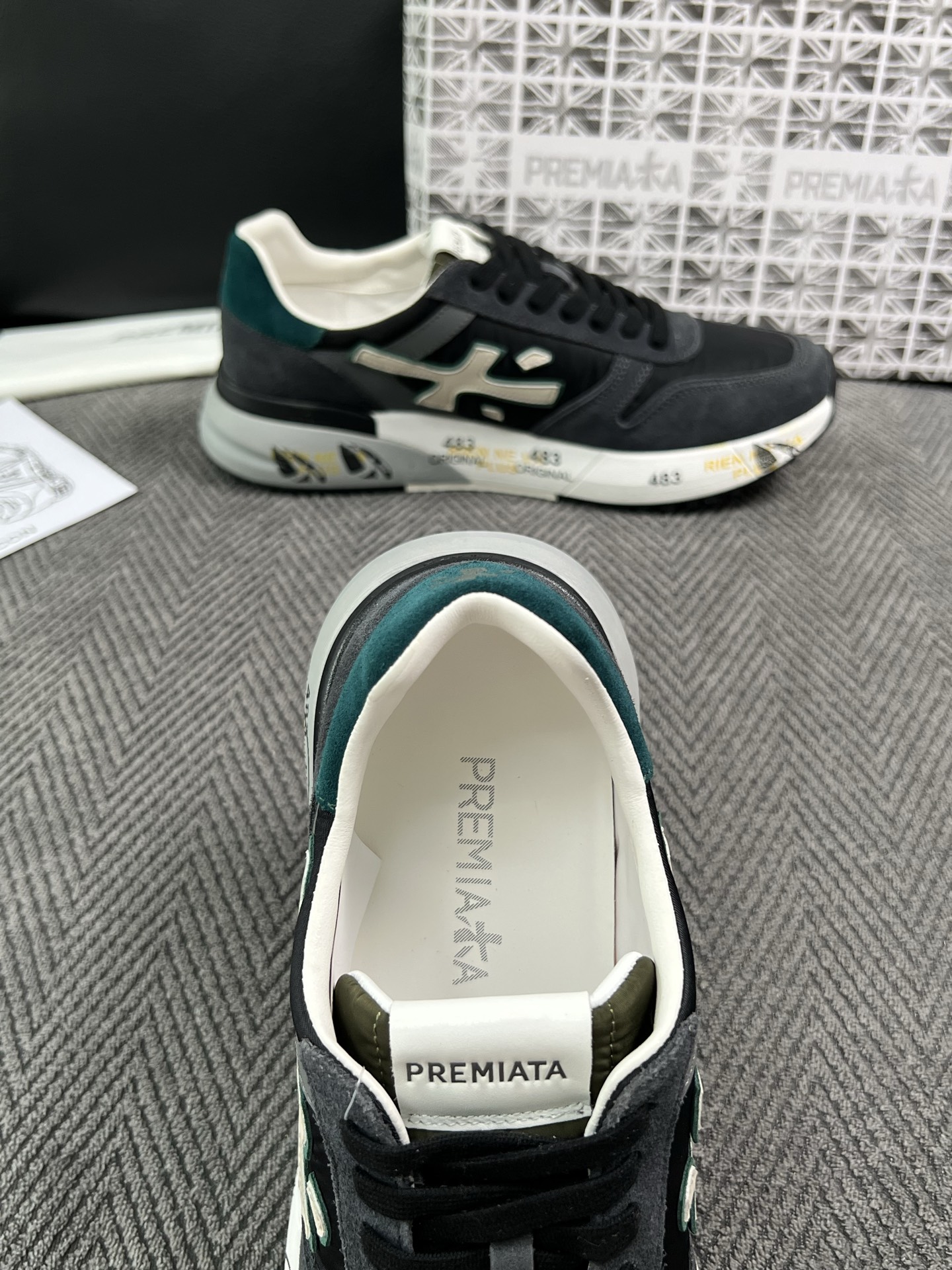 PRMAMITA 高品质  顶级工艺品  普拉米亚达 男士运动鞋专柜同步，鞋面意大利原版进口牛皮搭配网布面料，进口柔软牛