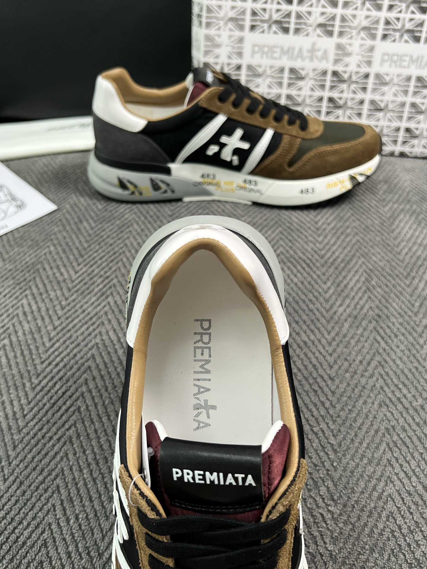 PRMAMITA 高品质  顶级工艺品  普拉米亚达 男士运动鞋专柜同步，鞋面意大利原版进口牛皮搭配网布面料，进口柔软牛