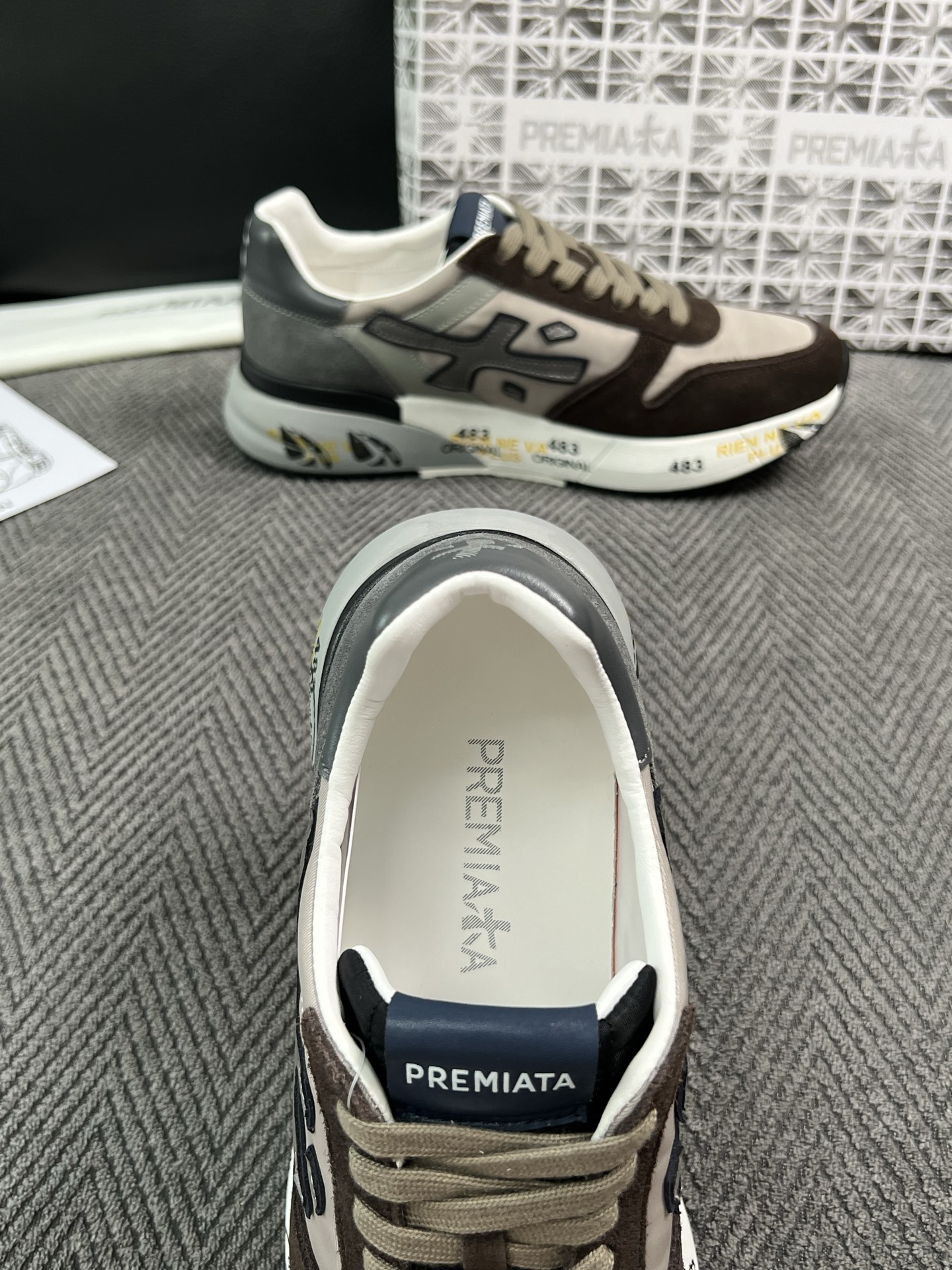 PRMAMITA 高品质  顶级工艺品  普拉米亚达 男士运动鞋专柜同步，鞋面意大利原版进口牛皮搭配网布面料，进口柔软牛