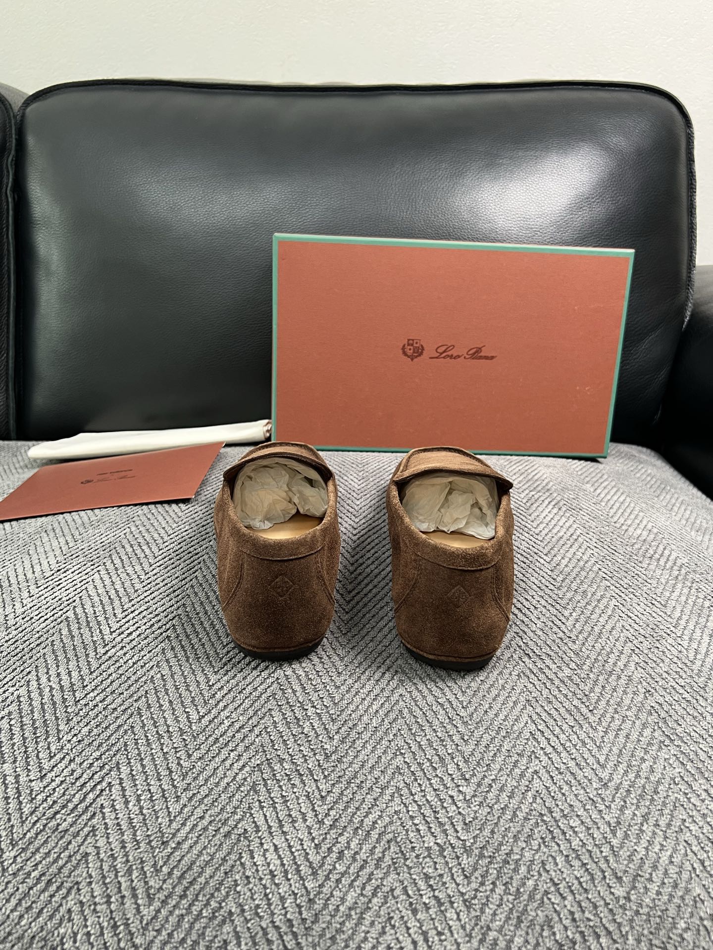 Loro Piana  高品质  顶级工艺品  诺悠翩雅  新品专柜同步原厂配置，鞋面意大利进口牛皮面料，高品质拼接工艺
