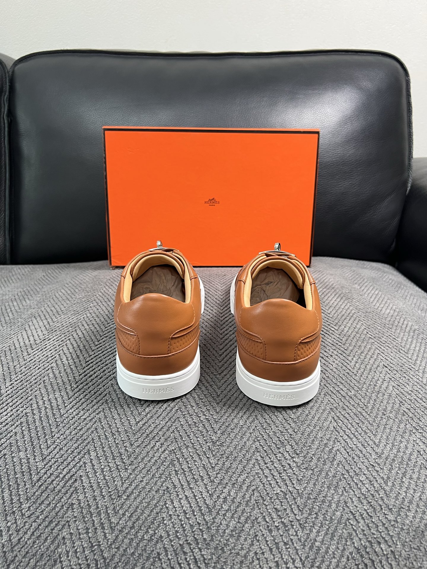 Hermes  高品质  顶级工艺品  爱马仕 专柜同步发售原厂配置，意大利进口原版牛皮面料，高品质拼接工艺，全进口水染