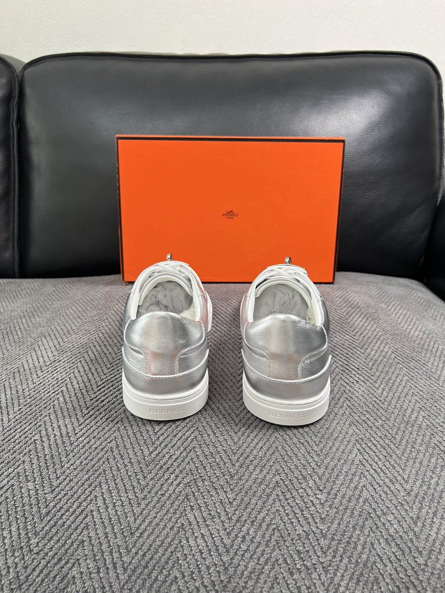 Hermes  高品质  顶级工艺品  爱马仕 专柜同步发售原厂配置，意大利进口原版牛皮面料，高品质拼接工艺，全进口水染