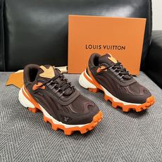Lv 高品质 顶级工艺品 路易威登,运动板鞋专柜同步,鞋面意大利进口,高品质拼接缤纷色彩复杂工艺品,进口牛皮里垫柔 Lv 高品质 顶级工艺品 路易威登,运动板鞋专柜同步,鞋面意大利进口,高品质拼接缤纷色彩复杂工艺品,进口牛皮里垫柔