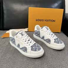 Lv 高品质 顶级工艺品 路易威登,运动板鞋专柜同步,鞋面意大利进口,高品质拼接缤纷色彩复杂工艺品,进口水染牛里柔软 Lv 高品质 顶级工艺品 路易威登,运动板鞋专柜同步,鞋面意大利进口,高品质拼接缤纷色彩复杂工艺品,进口水染牛里柔软