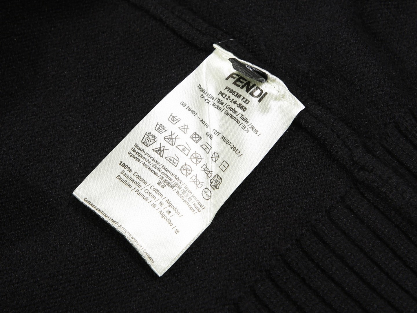 FENDI Logo Sweater with Floral Embroidery in Black and White, S-XL Sizes - 图片 9
