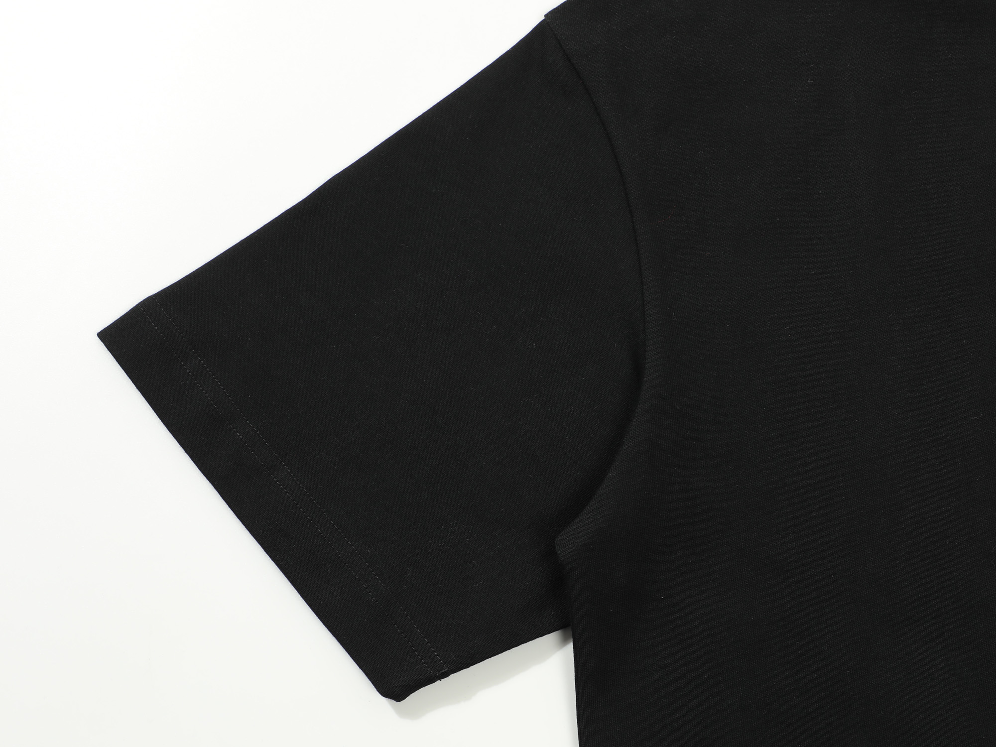 Dior Snake Embroidered Logo T-Shirt - Premium Cotton, Comfortable Fit 8 o 1ij8ifu0e13bhjq8url9mbeih4