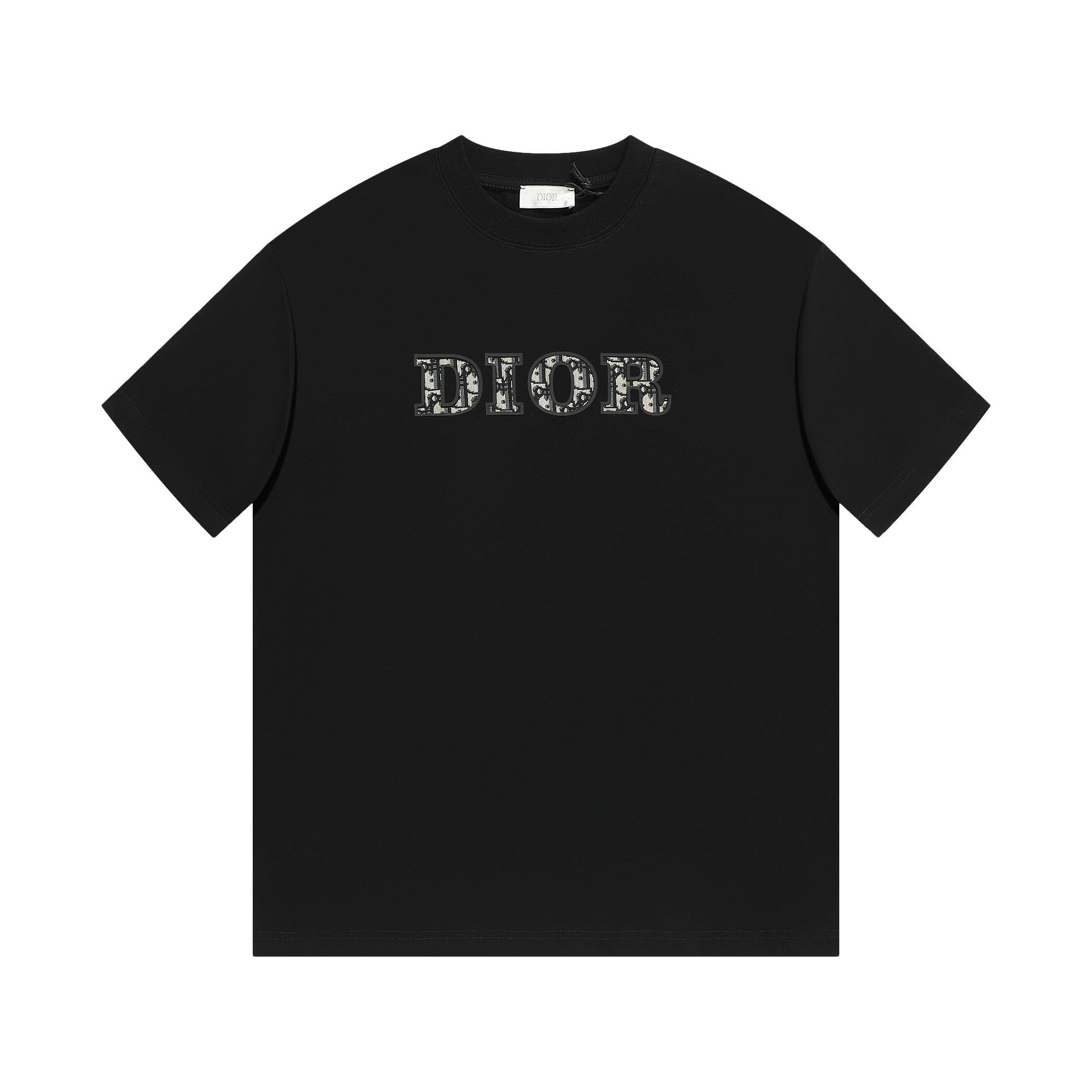 NO:125454,DIOR Printed Letter Short Sleeve T-shirt * Customized 280g cotton fabric, soft fabric, skin-friendly and comfortable * Front-mounted letter logo * Very simple and atmospheric version. Whether it is the comfort of the upper body, it is incomparable, interpreting your luxury and taste, and creating your fashionable charm. The washing method is recommended to dry cleaning or wrap the back of the laundry bag, which is separate cold water and dry naturally!  Men and women white black S-XL,,dior,dior,T-shirt,tees,t-shirt,alexander wang19860909DIOR迪奥 印花字母短袖T恤 *定制280克全棉面料,面料柔软,亲肤舒适 *前幅压胶字母标识 *非常简约大气的一款 无论是上身舒适度都是无可比拟的存在,诠释你的奢华与品位,打造你的时尚风情魅力所在. 洗涤方式建议干洗或包裹洗衣袋反面单独冷水快速机洗自然晾干！ 男女同款 白色 黑色 S-XL,,dior,dior,T-shirt,tees，t-shirt,alexander wang,Men's clothing