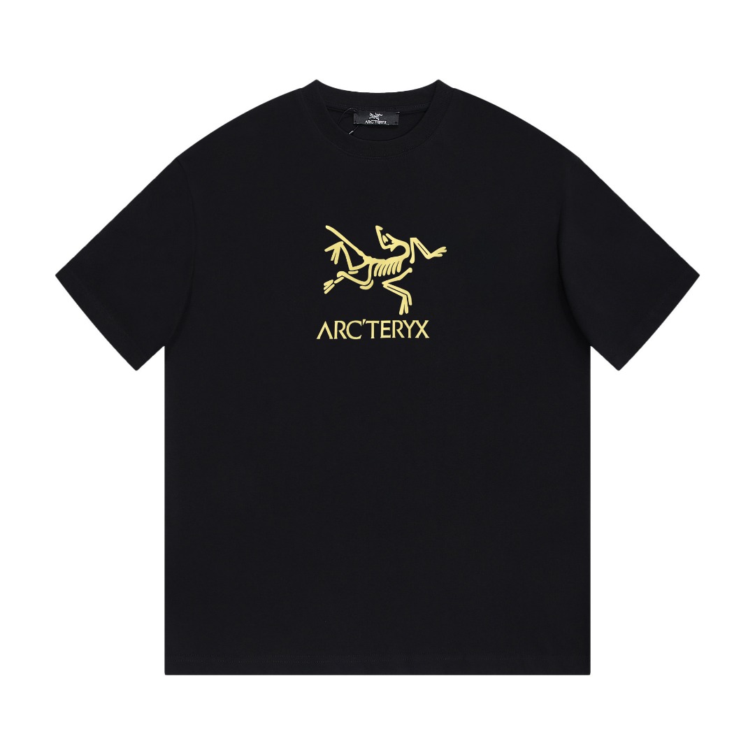 NO:123964,ARC`TERYX New three-dimensional printed short-sleeved T-shirt * Customized 280g cotton fabric, soft and comfortable in the fabric * Very simple and atmospheric. Whether it is the comfort of the upper body, it is incomparable, interpreting your luxury and taste, and creating your fashionable charm. The washing method is recommended to dry cleaning or wrap the back of the laundry bag, which is separate cold water and dry naturally!  Men and women Black White S-XL,arc'teryx,T-shirt,tees,t-shirt,alexander wang19860909ARC`TERYX 始祖鸟 新款立体印花短袖T恤 *定制280克全棉面料,面料柔软,亲肤舒 *非常简约大气的一款 无论是上身舒适度都是无可比拟的存在,诠释你的奢华与品位,打造你的时尚风情魅力所在. 洗涤方式建议干洗或包裹洗衣袋反面单独冷水快速机洗自然晾干！ 男女同款  黑色 白色 S-XL,arc'teryx,T-shirt,tees，t-shirt,alexander wang,Men's clothing