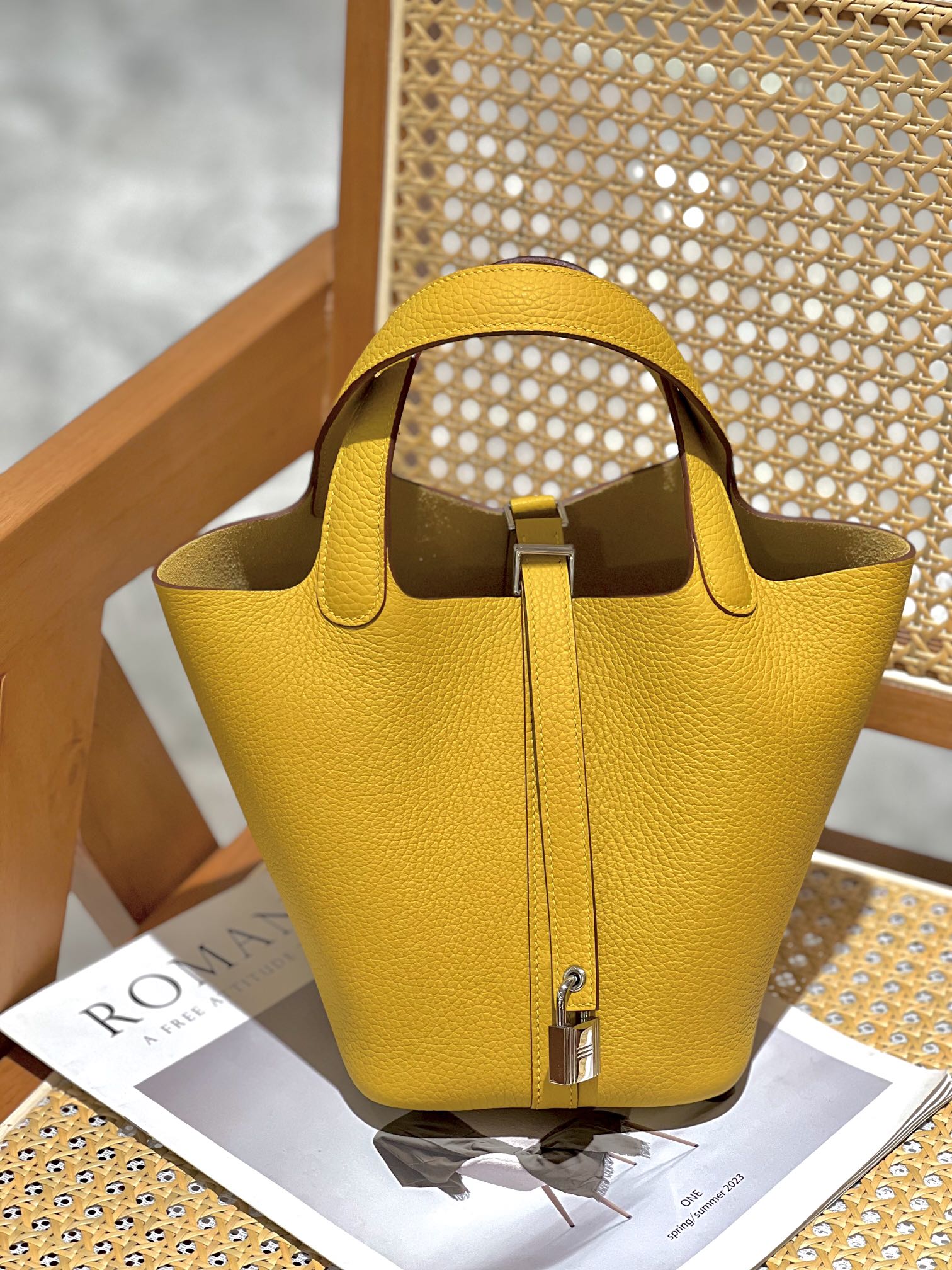 NO:811764,Vegetable basket 18 TC cowhide, amber yellow, all steel hardware, wax wire production, gold and silver buckle, Hermes, hermes, cowhide, Hermes,19860909菜篮子18 TC牛皮 琥珀黄 全钢五金 蜡线制作 金银扣,爱马仕,hermes,cowhide,Hermes,,Bag
