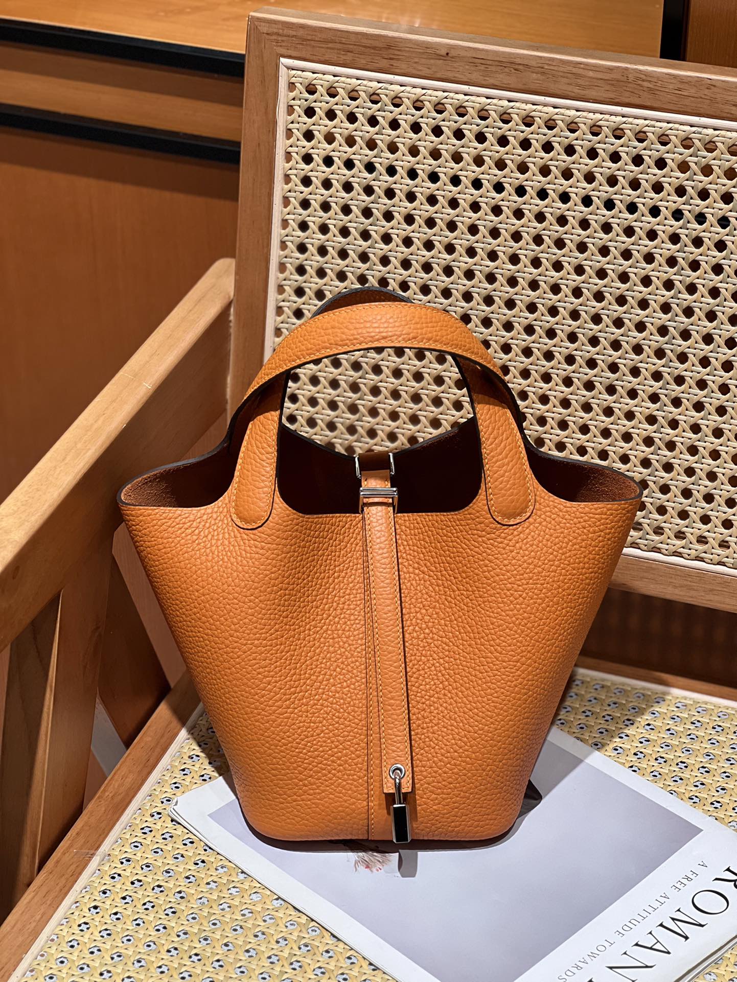 NO:811705,Vegetable basket 18 TC leather, Hermes orange and silver buckle, all-steel hardware, wax thread production, Hermes, hermes, Hermes,19860909菜篮子18 TC皮 爱马橙银扣 全钢五金 蜡线制作,爱马仕,hermes,Hermes,,Bag