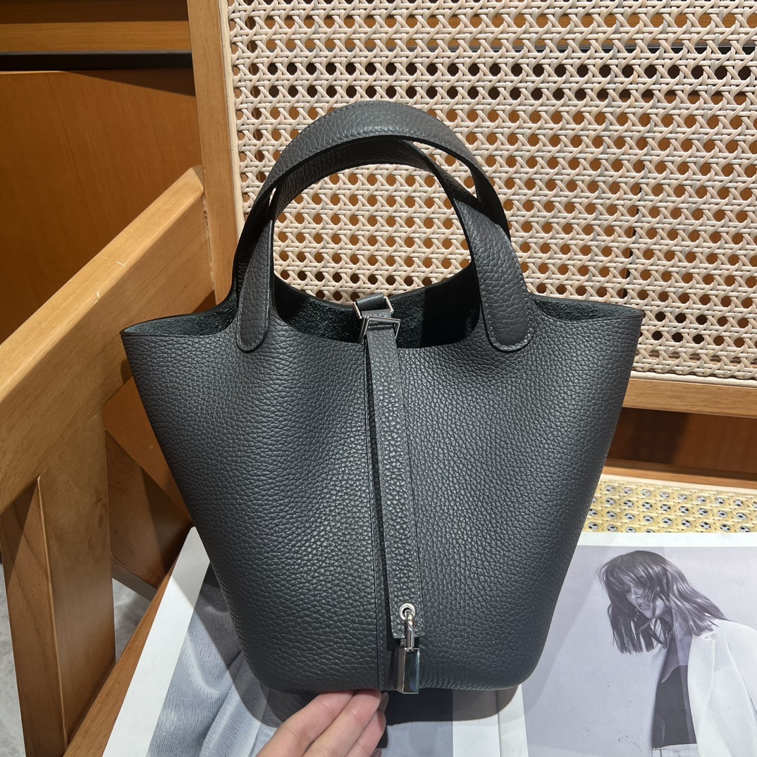 NO:811721,Vegetable basket 18 TC leather, haze gray gold and silver buckle, all steel hardware, wax thread production [ready stock], Hermes, hermes, Hermes,19860909菜篮子18 TC皮 雾霾灰金银扣 全钢五金 蜡线制作【现货】,爱马仕,hermes,Hermes,,Bag