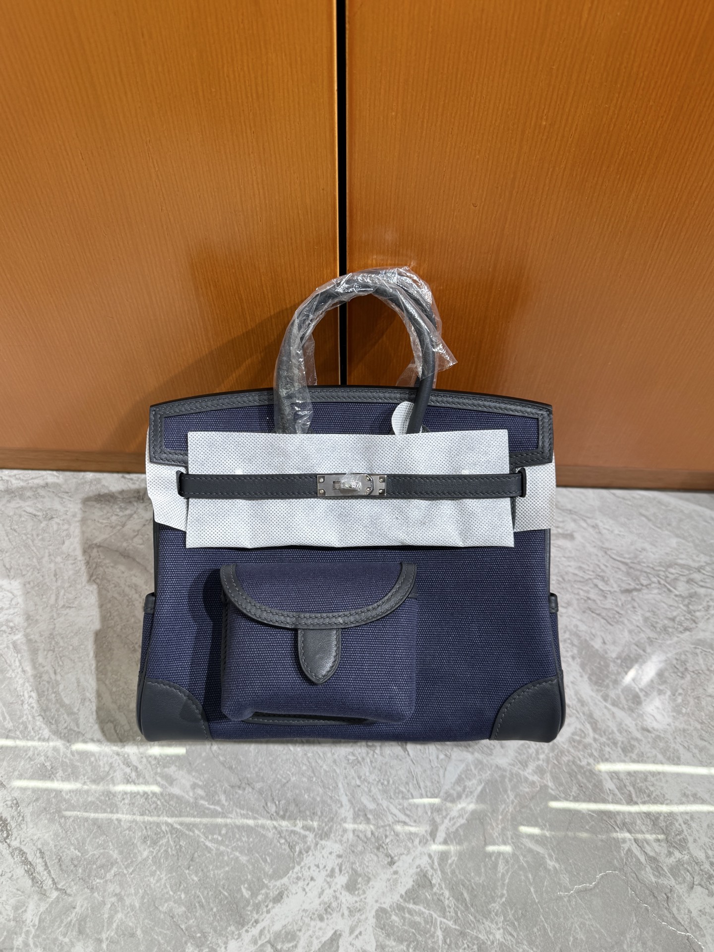 🐎新品
Birkin Cargo 帆布铂金包 25cm 原厂进口Swift皮拼帆布【多色可选】银扣 通勤休闲包 男女通用款
限量版 专柜同步 全手工蜜蜡线缝制 纯钢五金 现货