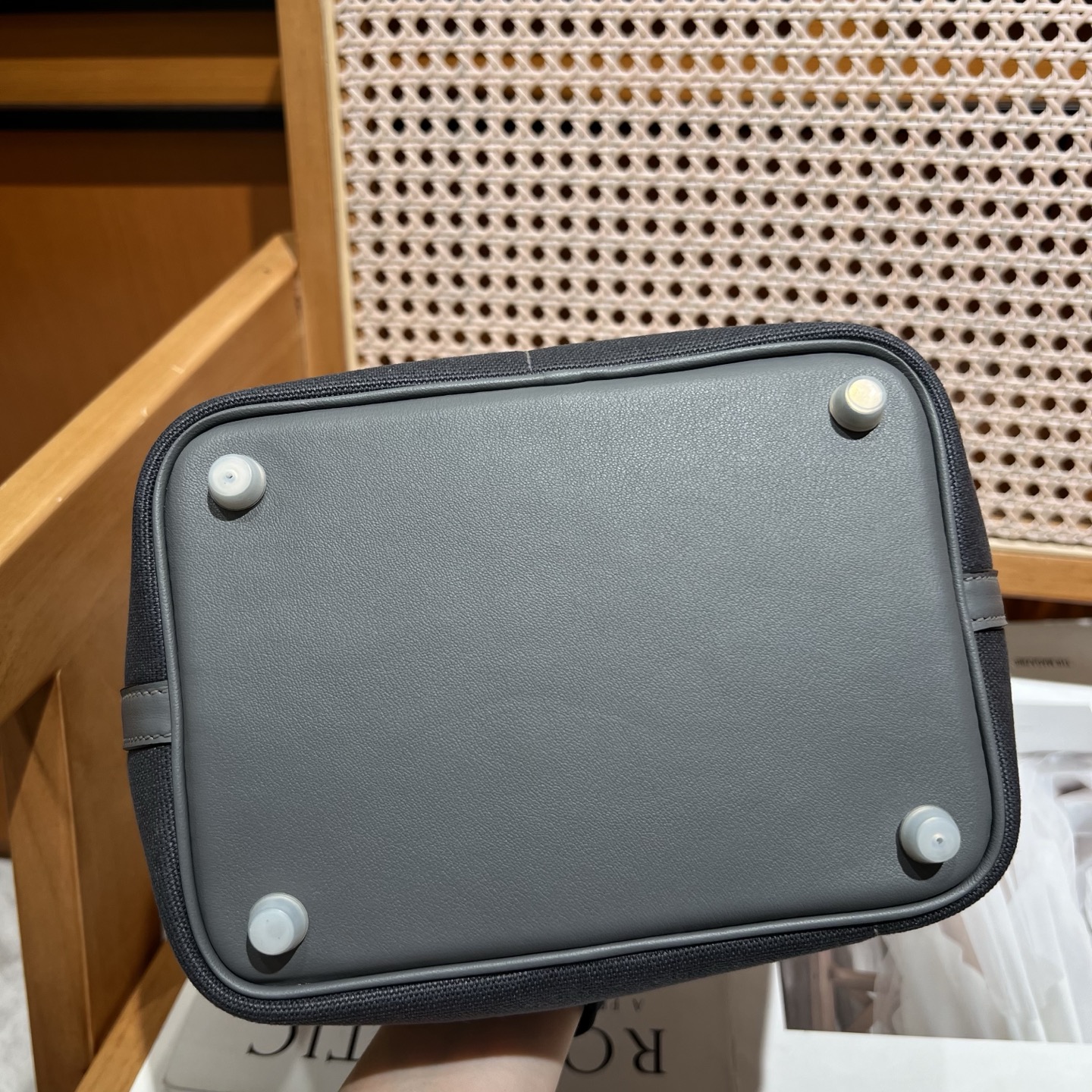 Cargo菜篮子 18cm
石板灰 Swift皮拼帆布