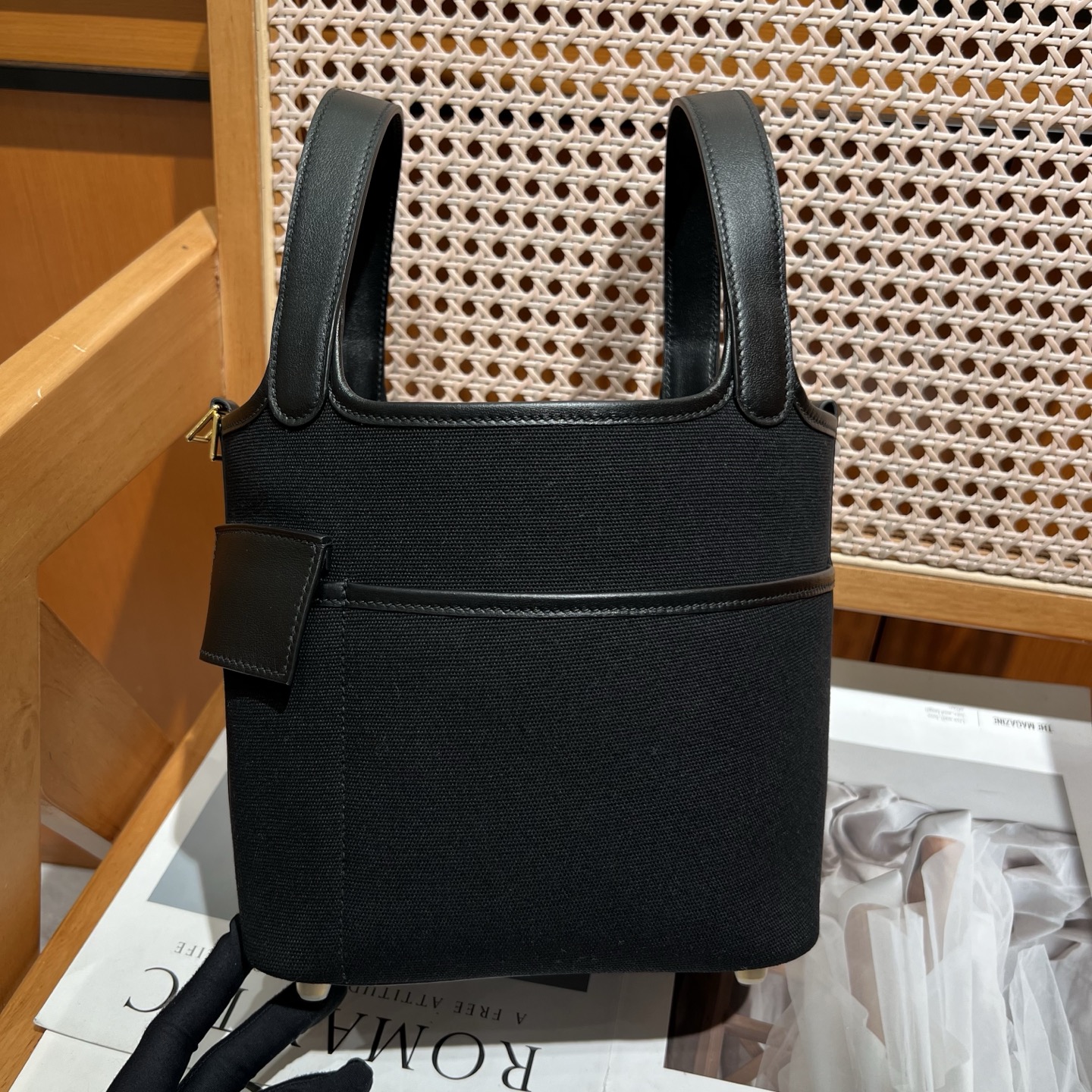 Cargo菜篮子 18cm
黑色 Swift皮拼帆布